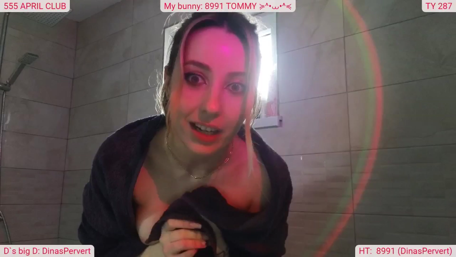Gallery image thumbnail from DinasLibrary's myfreecams stream on, 04/18/2025, 09:05 image 18 of 20