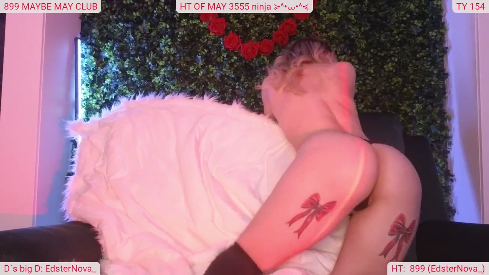 Gallery image thumbnail from DinasLibrary's myfreecams stream on, 05/02/2025, 06:16 image 9 of 20