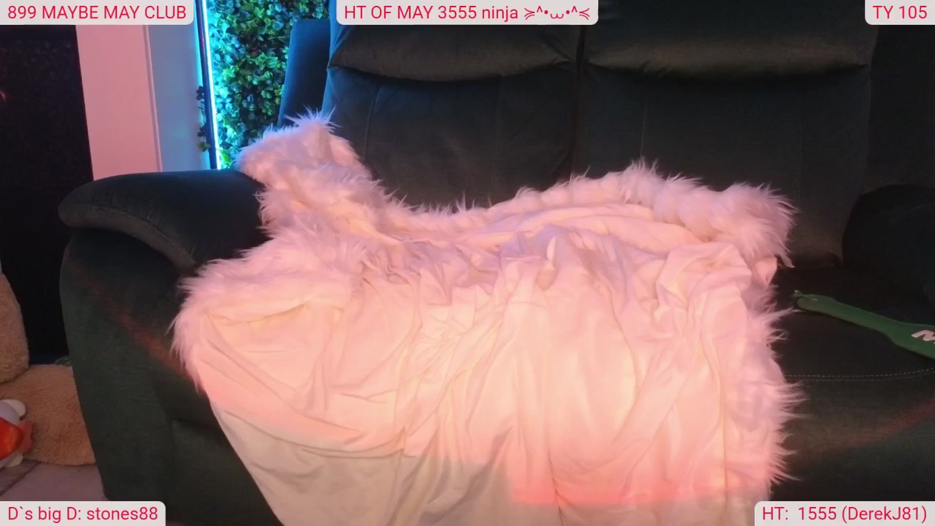 Gallery image thumbnail from DinasLibrary's myfreecams stream on, 05/10/2025, 09:01 image 3 of 20