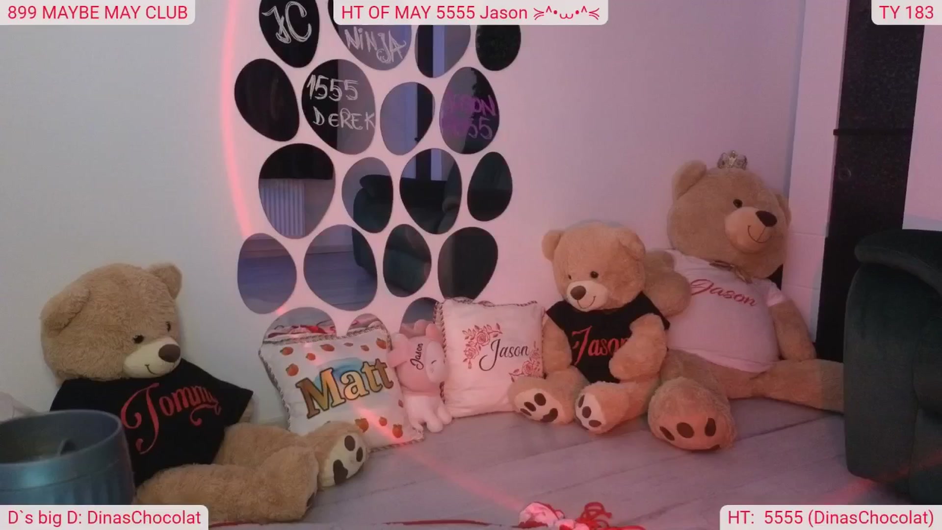 Gallery image thumbnail from DinasLibrary's myfreecams stream on, 05/25/2025, 06:52 image 18 of 20