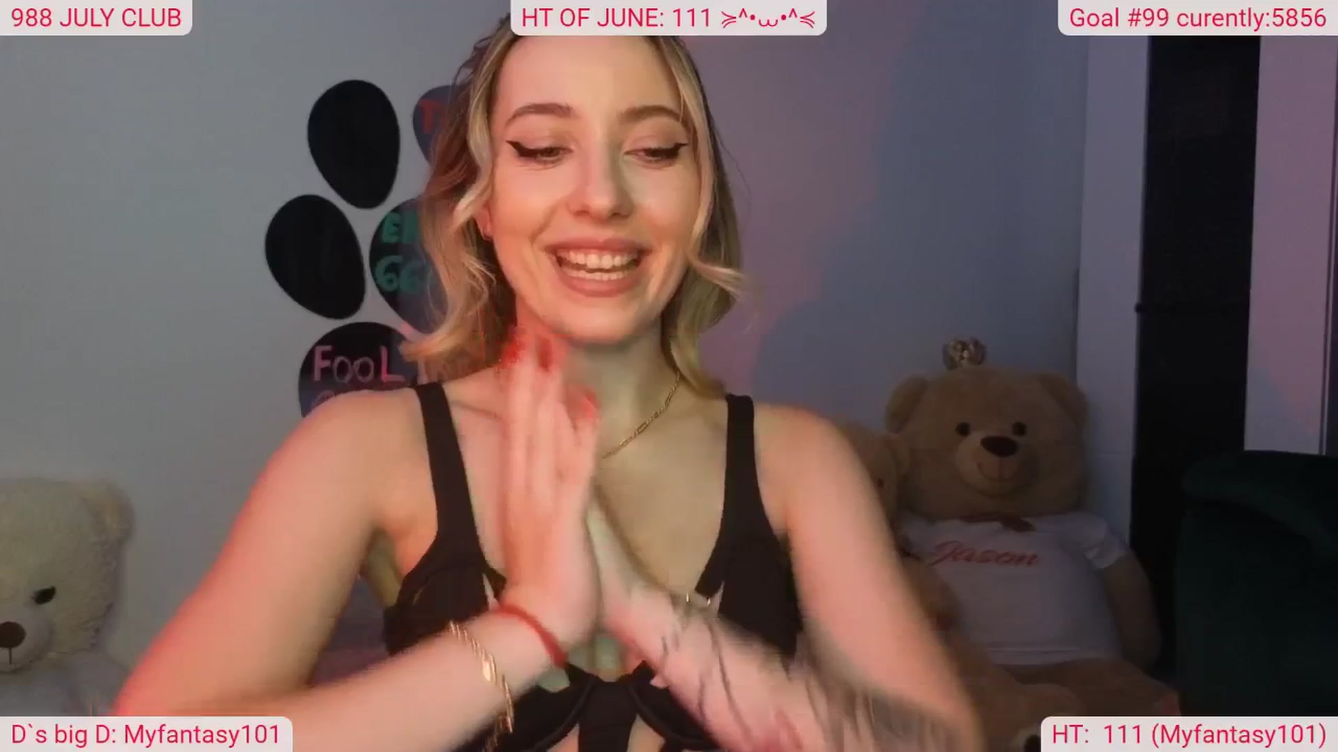 Gallery image thumbnail from DinasLibrary's myfreecams stream on, 07/11/2025, 04:03 image 20 of 20