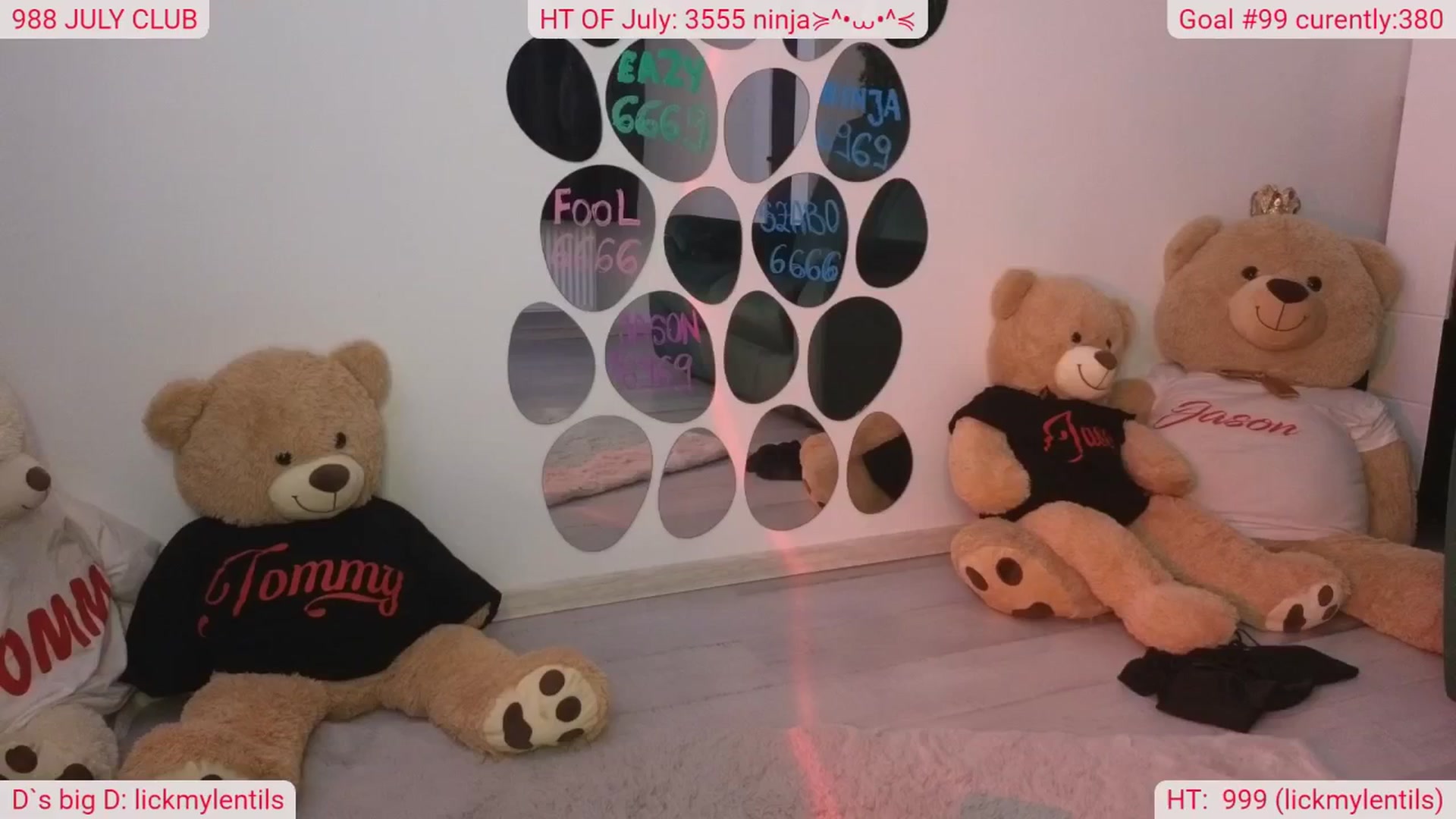 Gallery image thumbnail from DinasLibrary's myfreecams stream on, 07/13/2025, 08:39 image 8 of 20