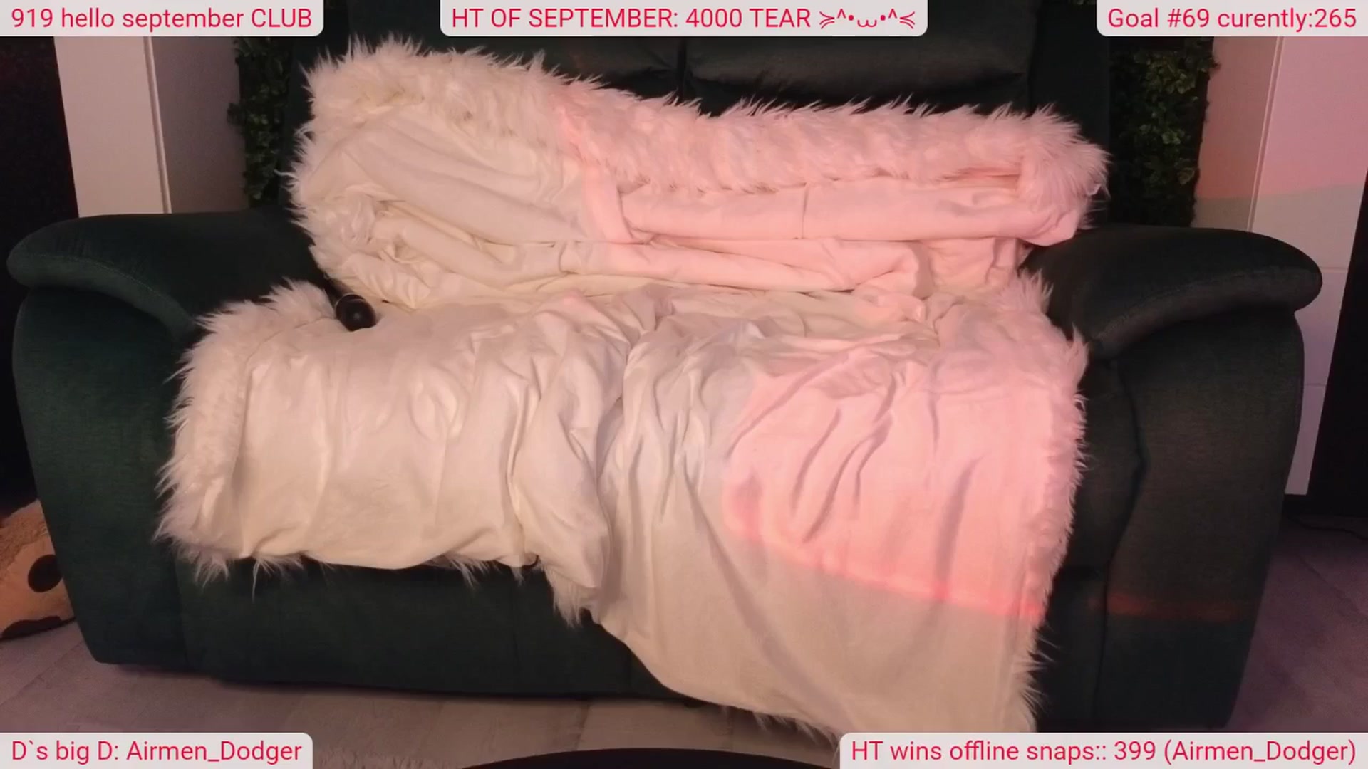Gallery image thumbnail from DinasLibrary's myfreecams stream on, 09/20/2025, 08:34 image 10 of 20