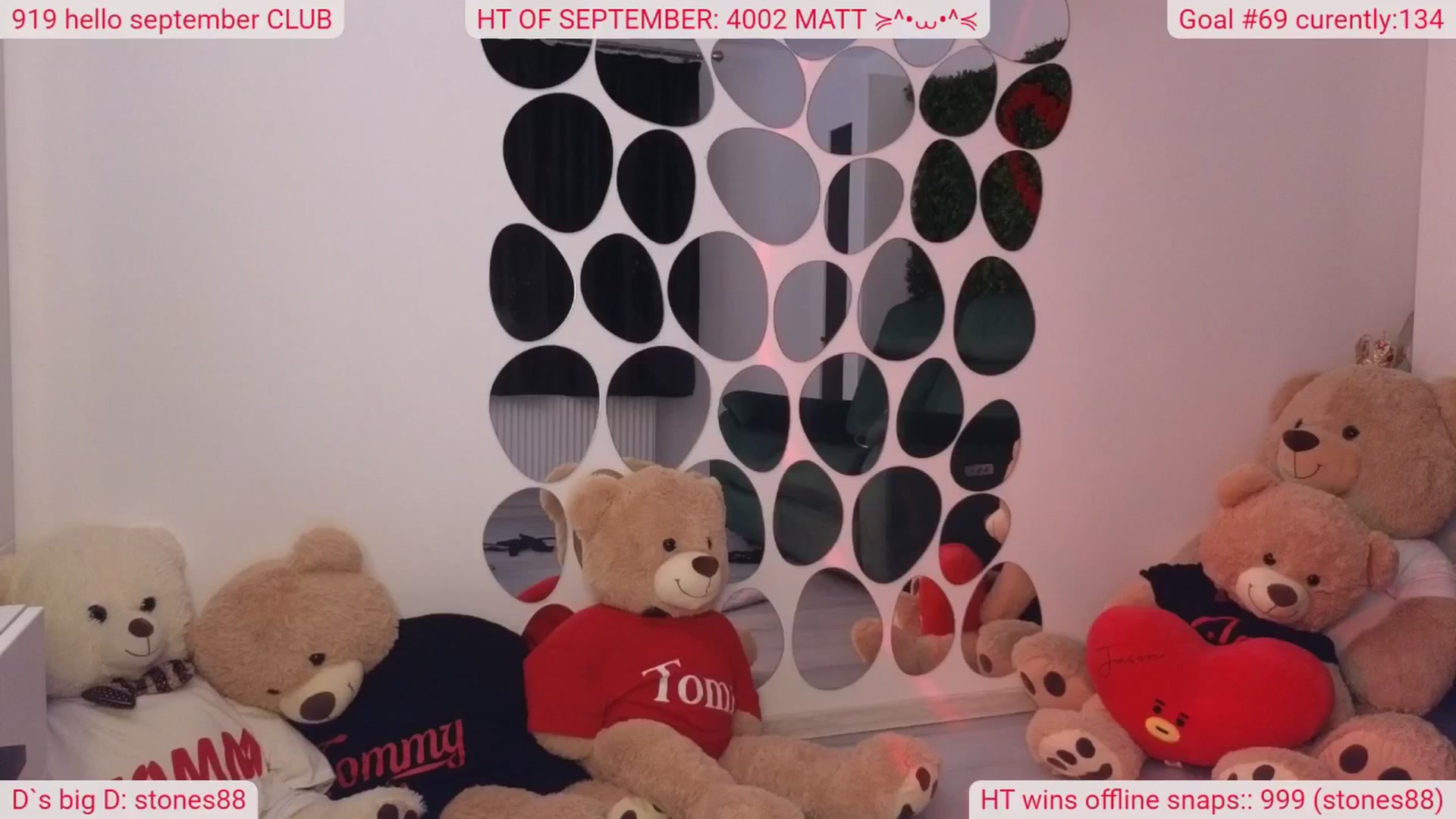 Gallery image thumbnail from DinasLibrary's myfreecams stream on, 09/27/2025, 08:59 image 18 of 20