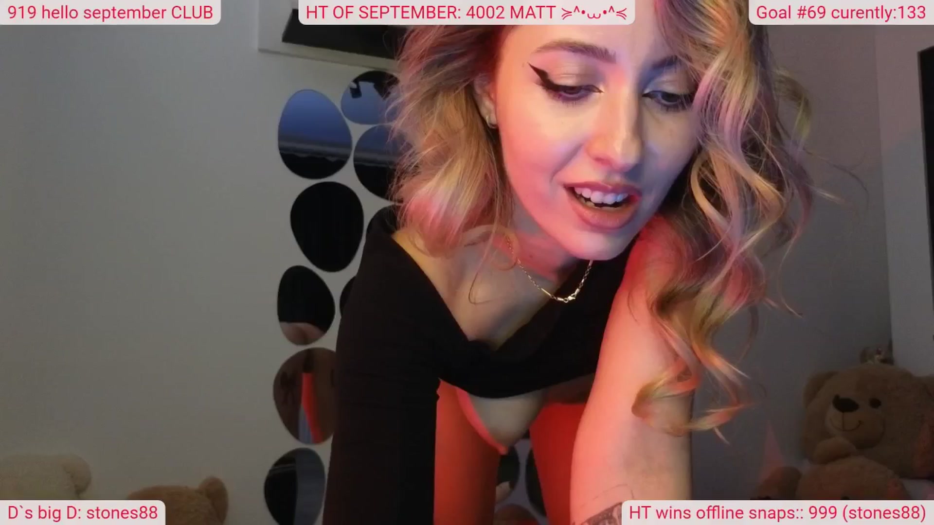 Gallery image thumbnail from DinasLibrary's myfreecams stream on, 09/28/2025, 07:44 image 18 of 20