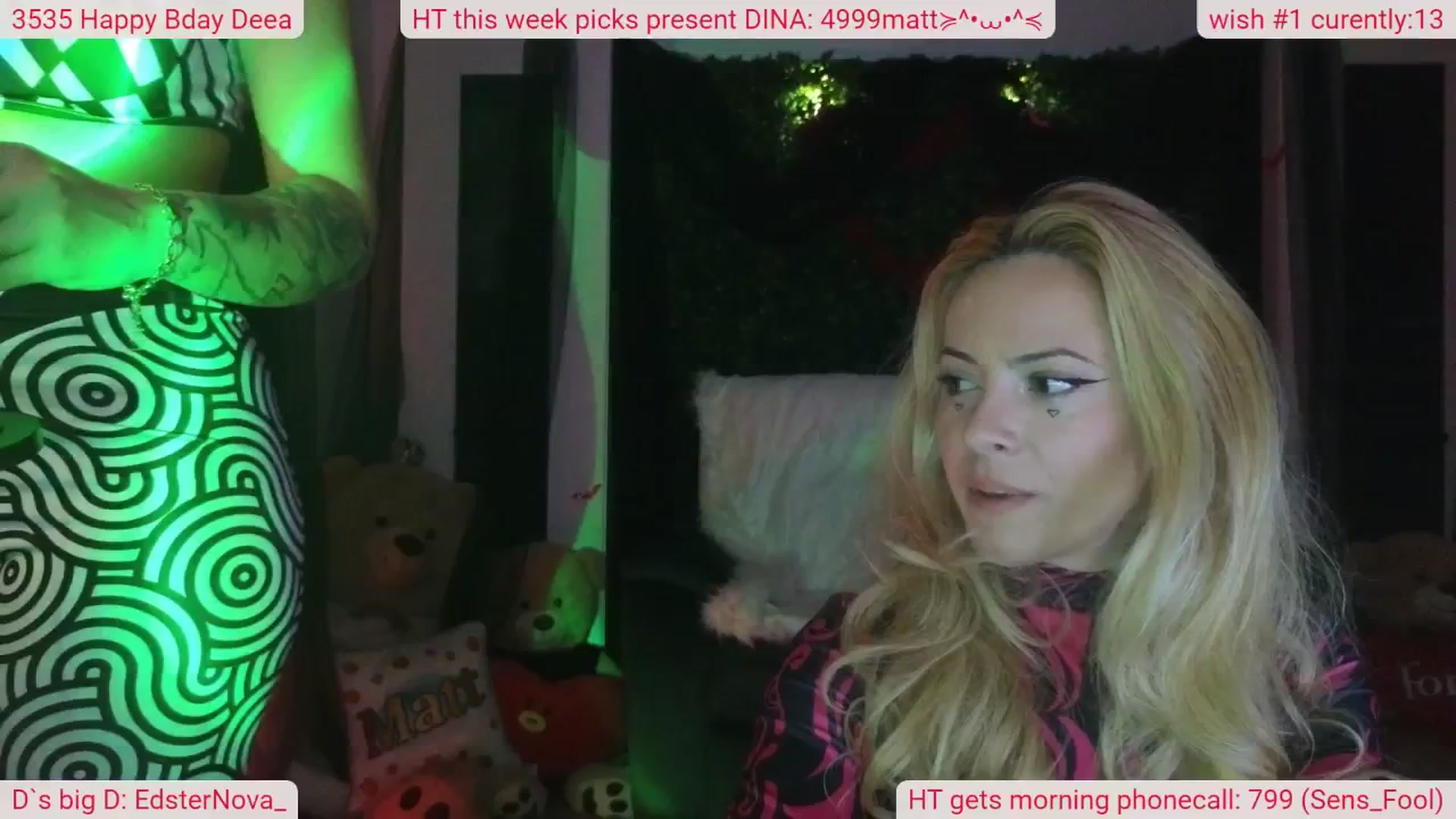 Gallery image thumbnail from DinasLibrary's myfreecams stream on, 10/11/2025, 04:30 image 16 of 20