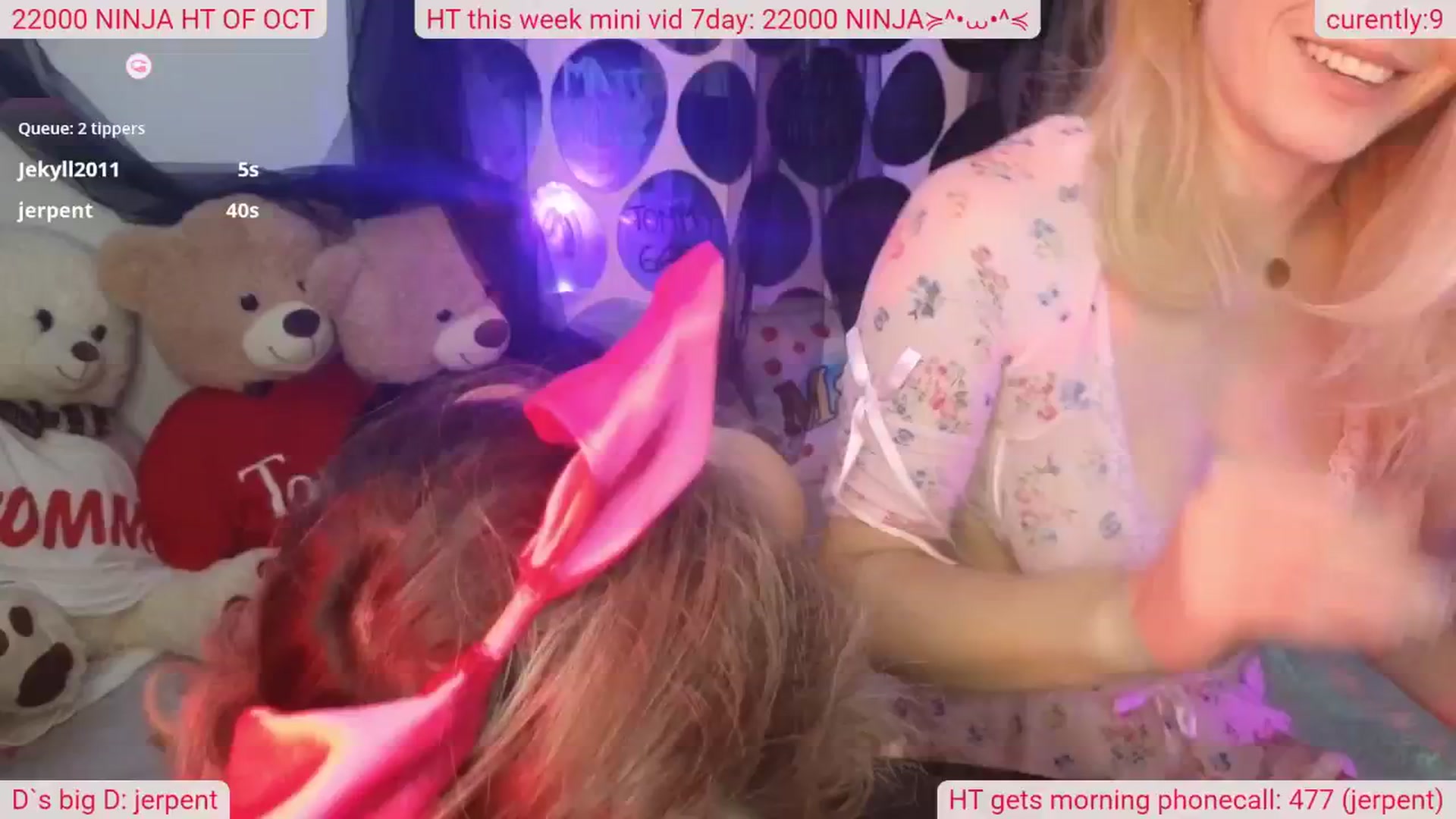 Gallery image thumbnail from DinasLibrary's myfreecams stream on, 10/17/2025, 07:36 image 10 of 20