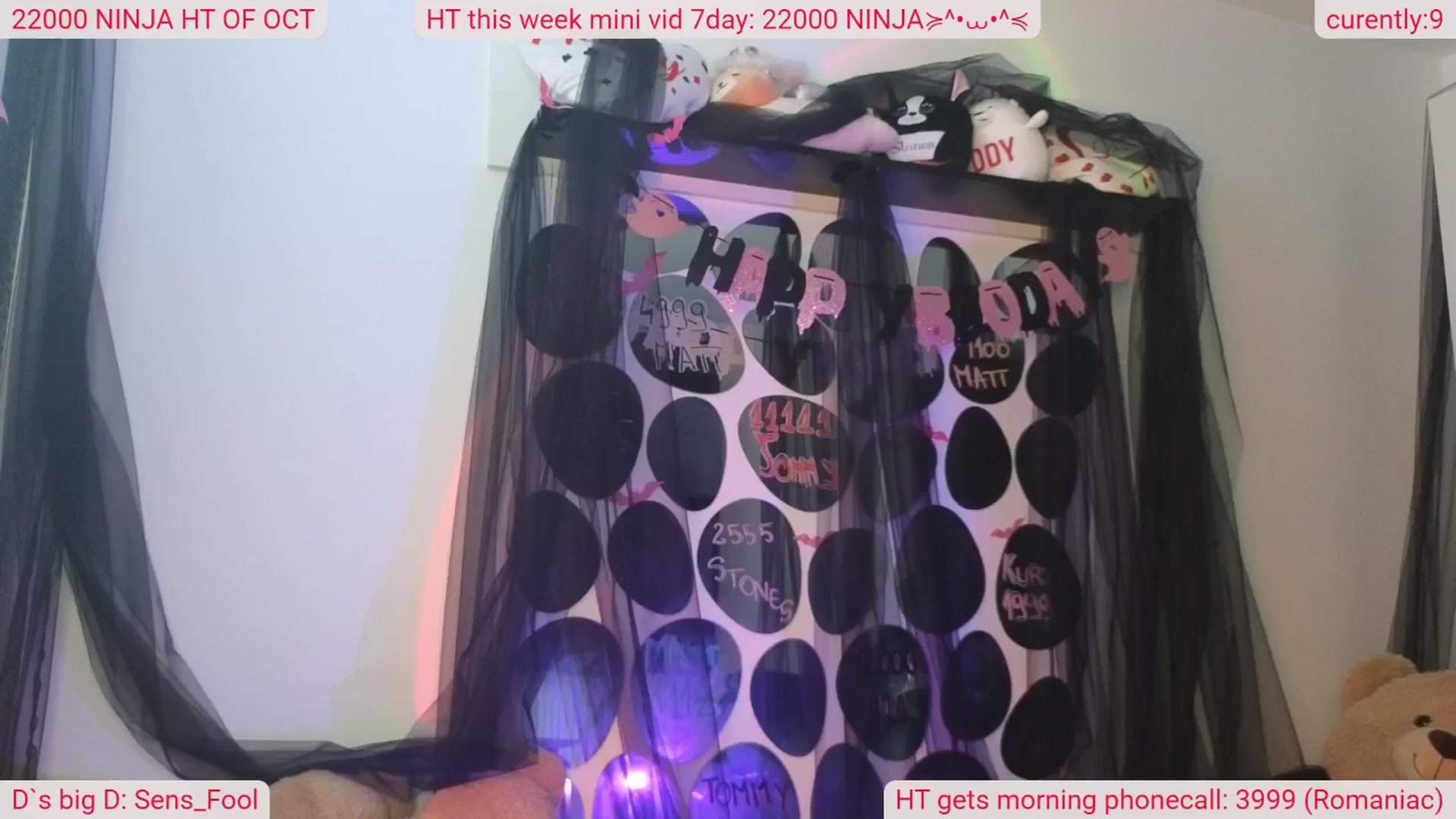 Gallery image thumbnail from DinasLibrary's myfreecams stream on, 10/17/2025, 09:23 image 6 of 20