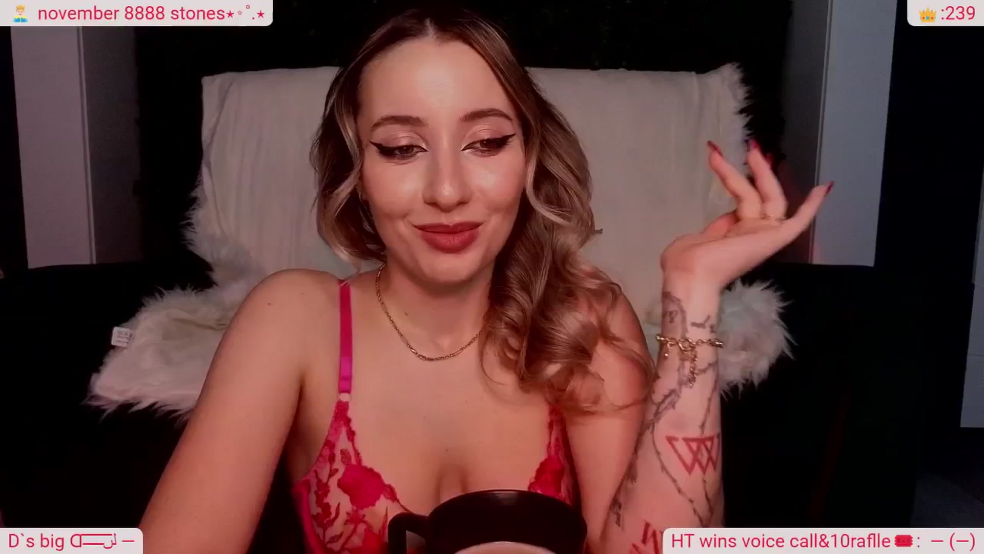 Gallery image thumbnail from DinasLibrary's myfreecams stream on, 11/15/2025, 07:07 image 1 of 20
