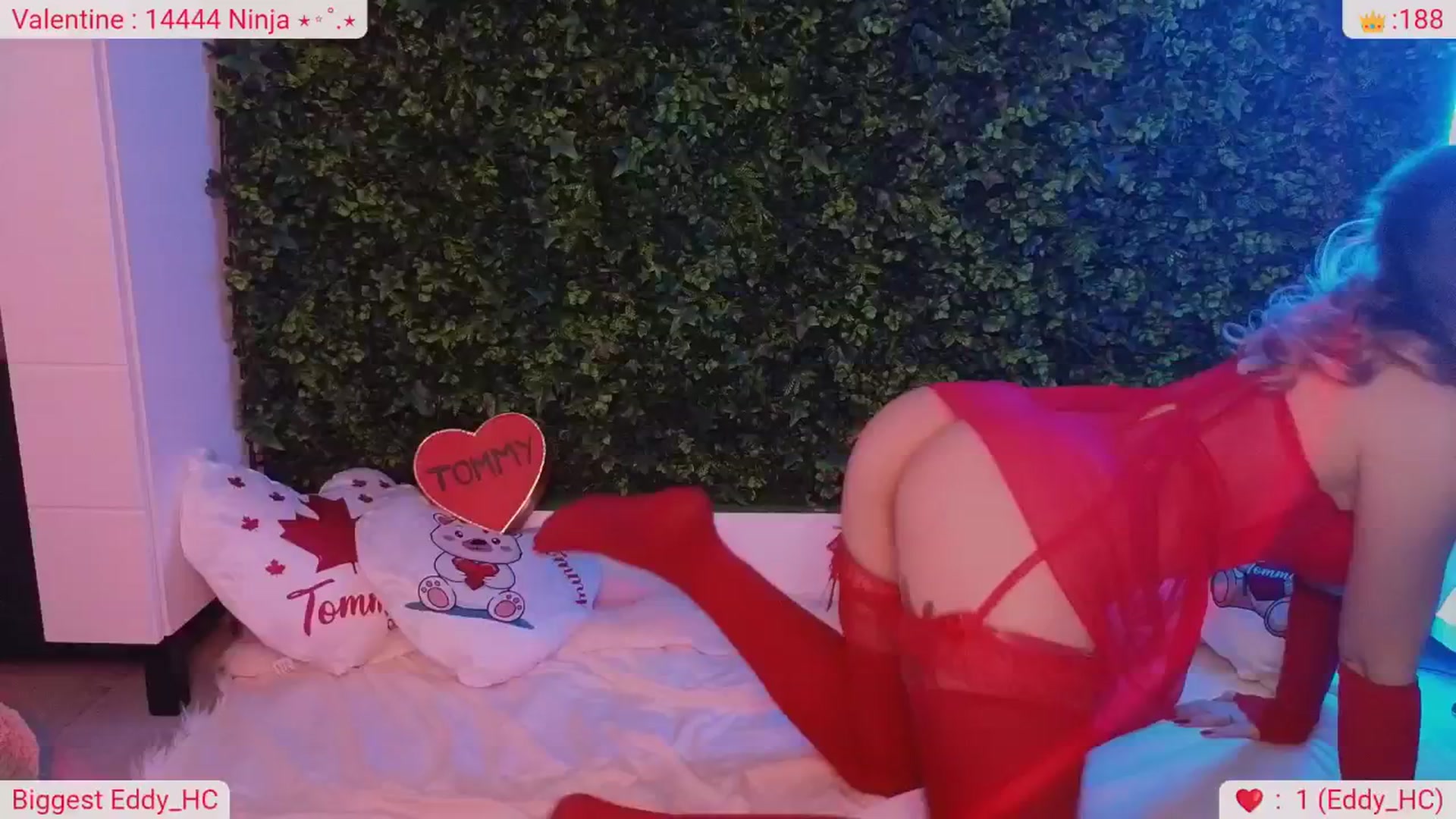 Gallery image thumbnail from DinasLibrary's myfreecams stream on, 02/15/2026, 06:00 image 1 of 20