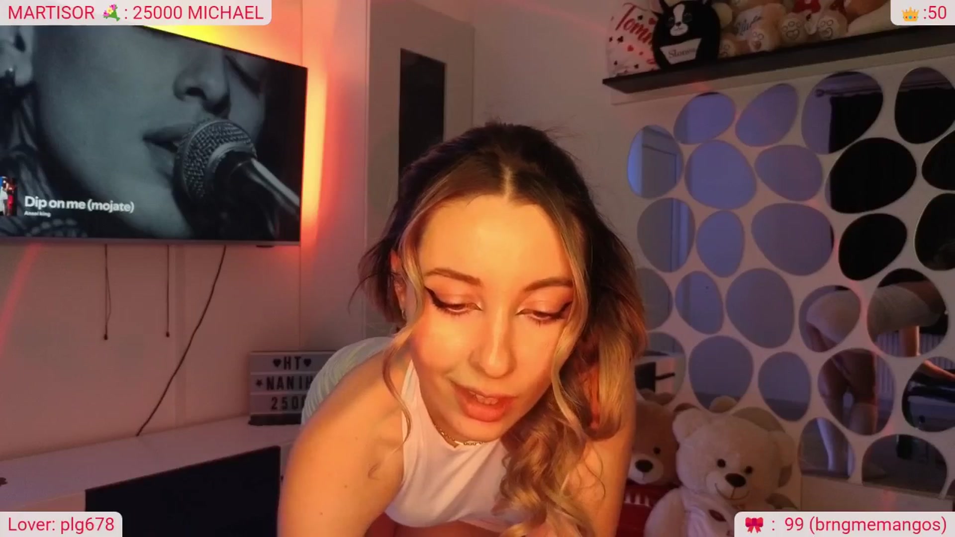 Gallery image thumbnail from DinasLibrary's myfreecams stream on, 03/08/2026, 06:41 image 11 of 20