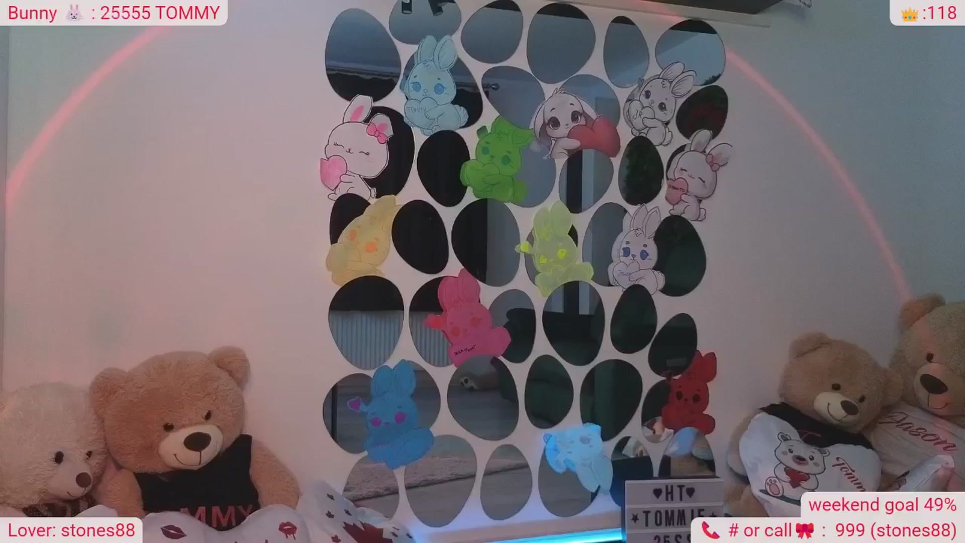 Gallery image thumbnail from DinasLibrary's myfreecams stream on, 04/19/2026, 08:37 image 4 of 20