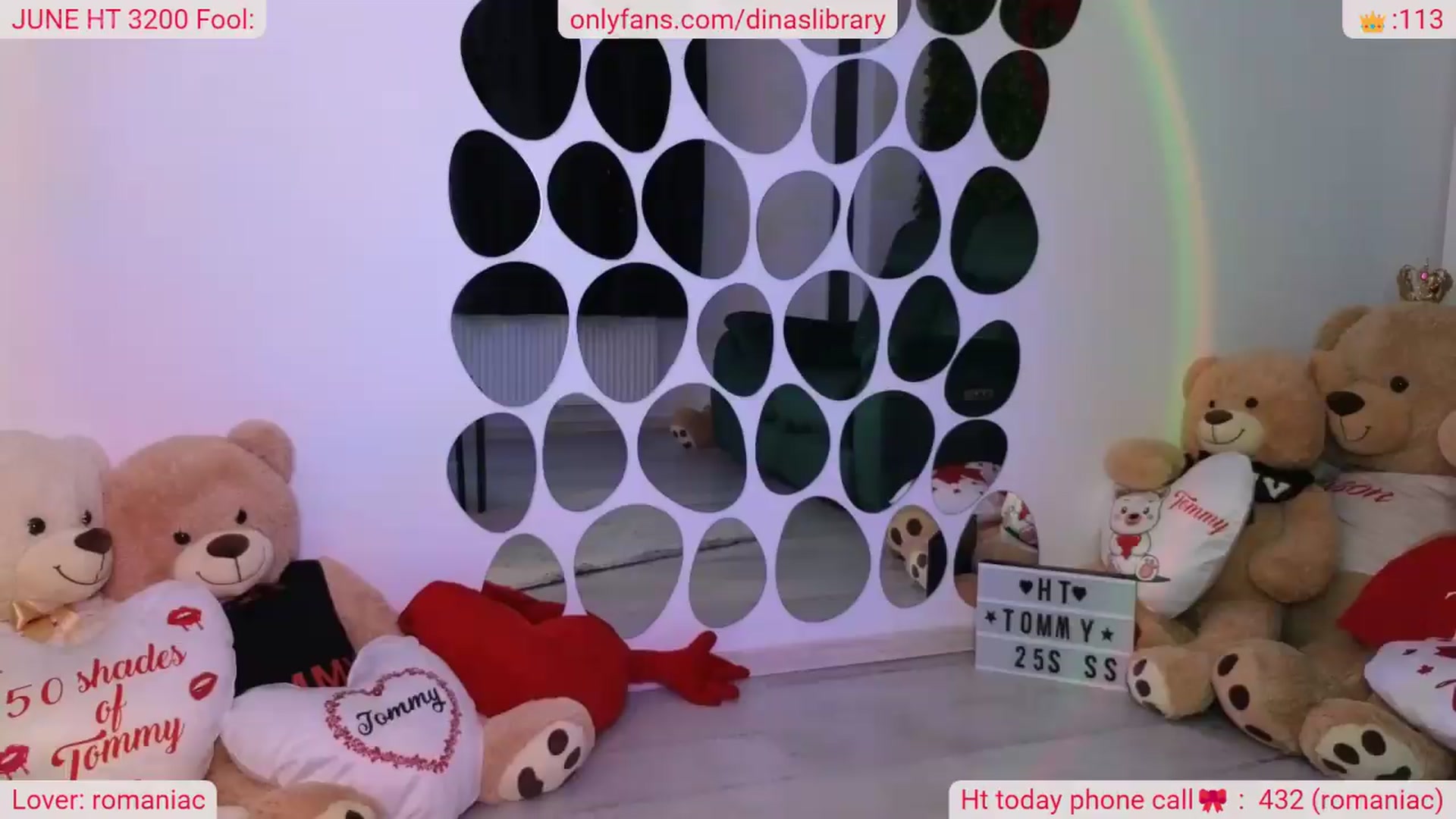 Gallery image thumbnail from DinasLibrary's myfreecams stream on, 06/10/2026, 05:47 image 18 of 20