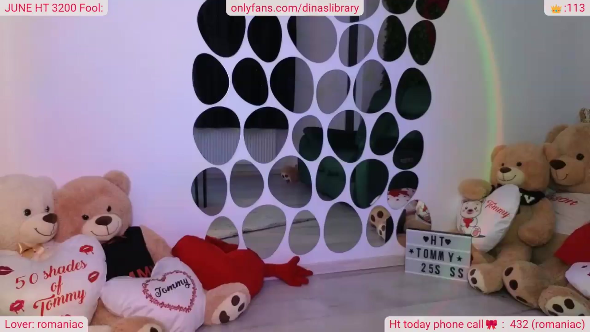 Gallery image thumbnail from DinasLibrary's myfreecams stream on, 06/10/2026, 05:47 image 19 of 20
