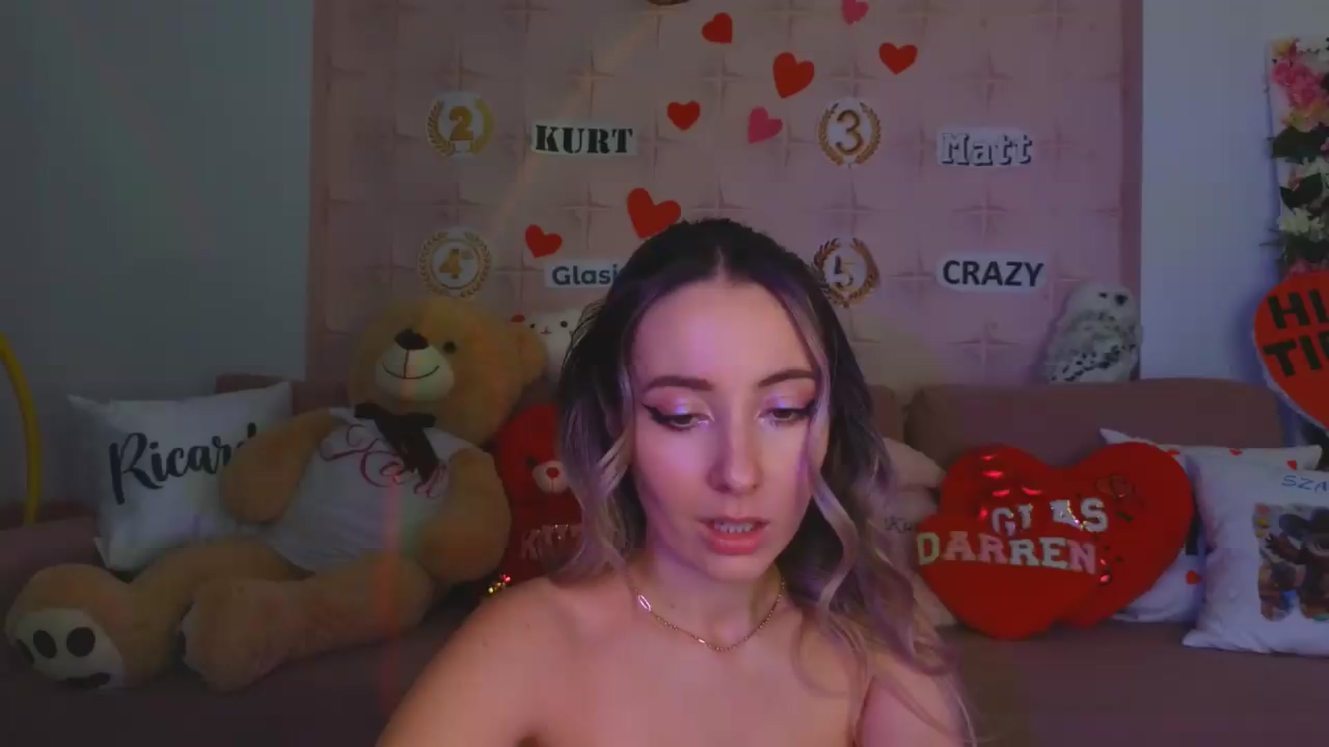 Gallery image thumbnail from DinasLibrary's myfreecams stream on, 08/22/2026, 04:42 image 1 of 20