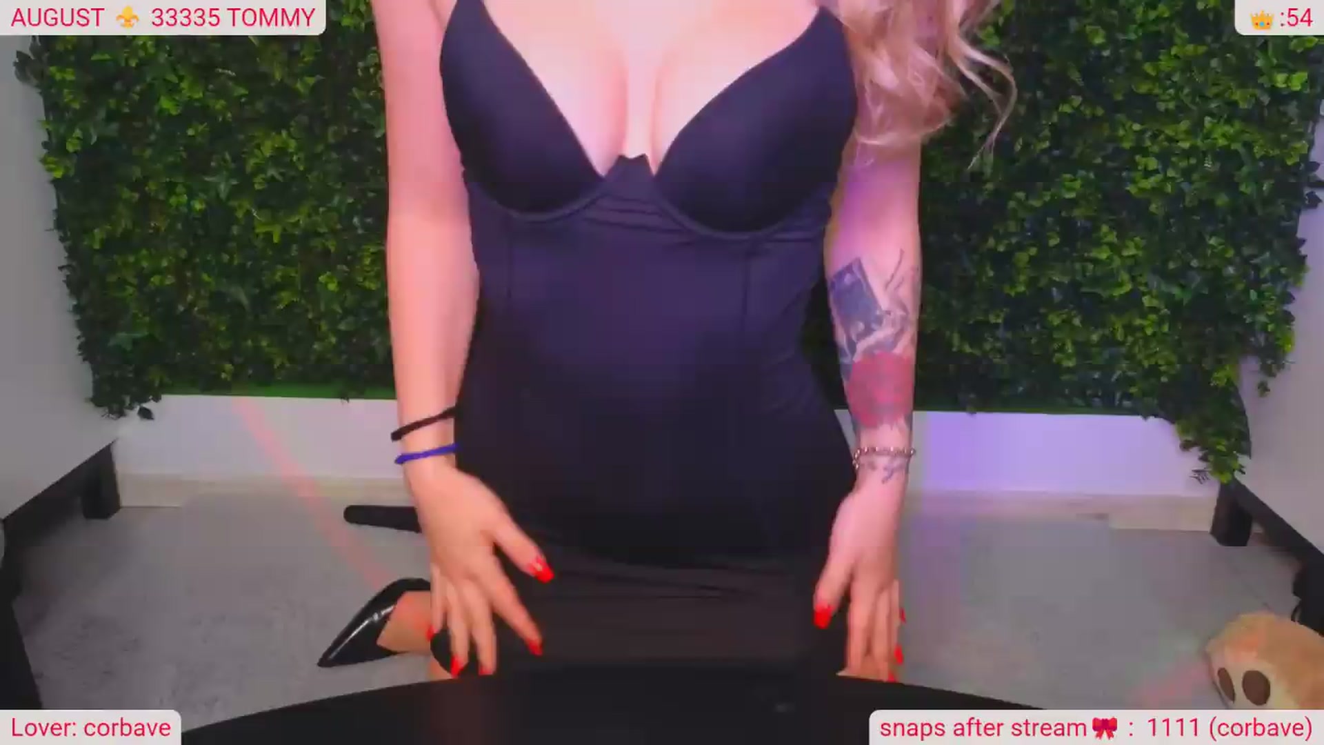 Gallery image thumbnail from DinasLibrary's myfreecams stream on, 08/23/2026, 10:16 image 4 of 20