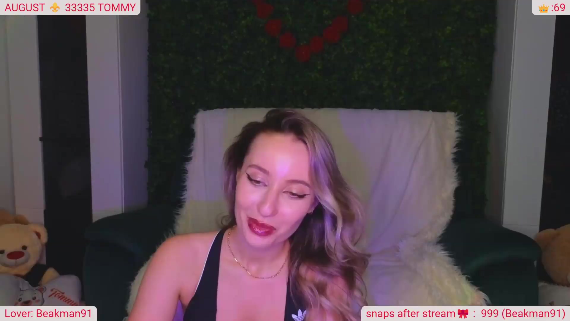 Gallery image thumbnail from DinasLibrary's myfreecams stream on, 08/27/2026, 07:33 image 7 of 20