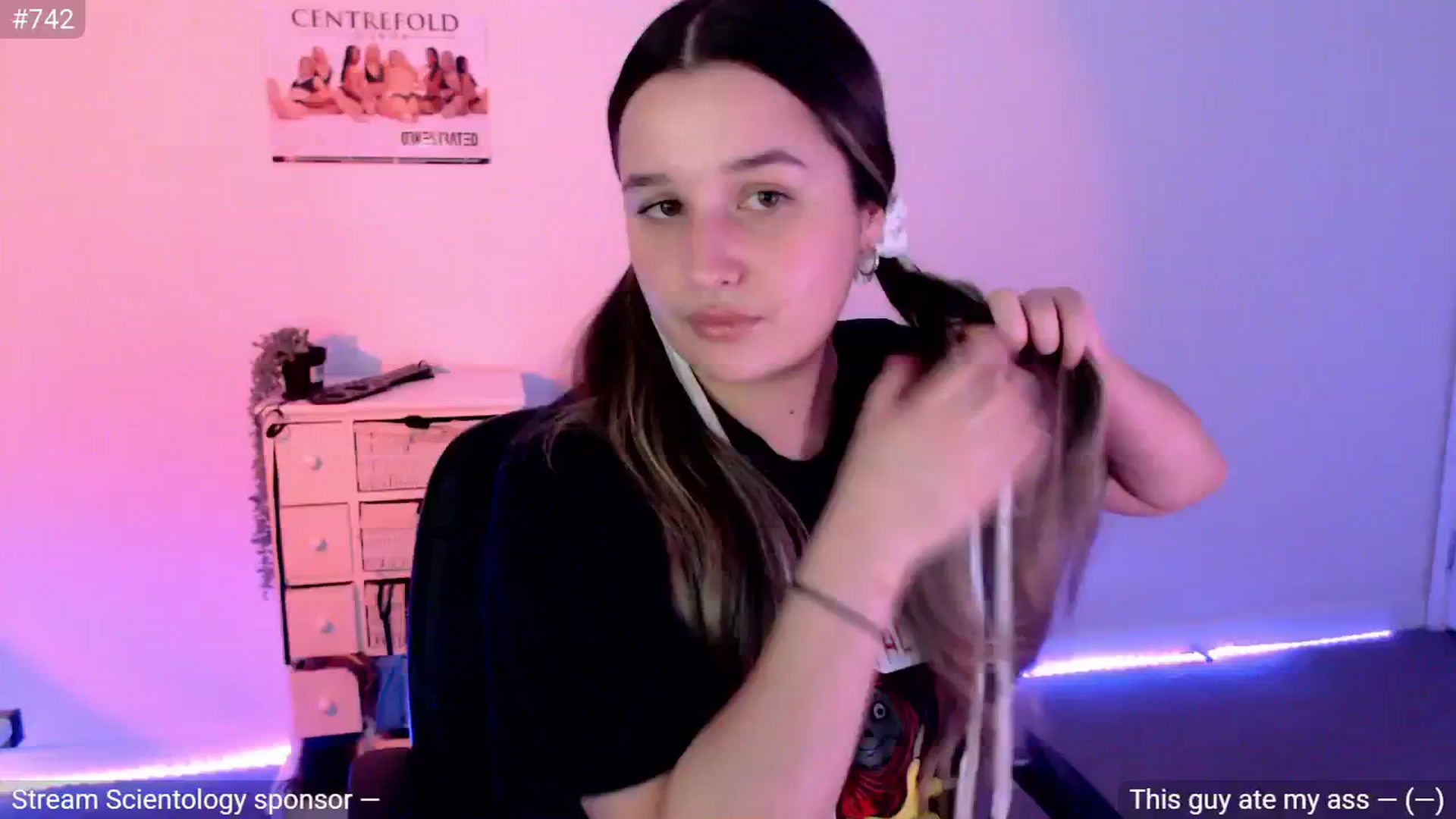 Gallery image thumbnail from DingusRoom's myfreecams stream on, 05/19/2024, 10:41 image 5 of 20