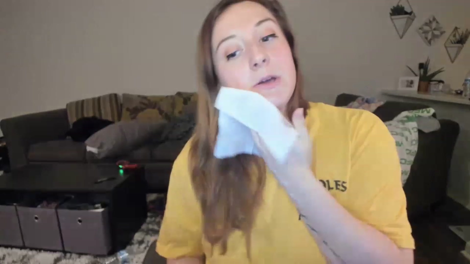 Gallery image thumbnail from DinoDarling's myfreecams stream on, 11/21/2022, 03:17 image 18 of 20