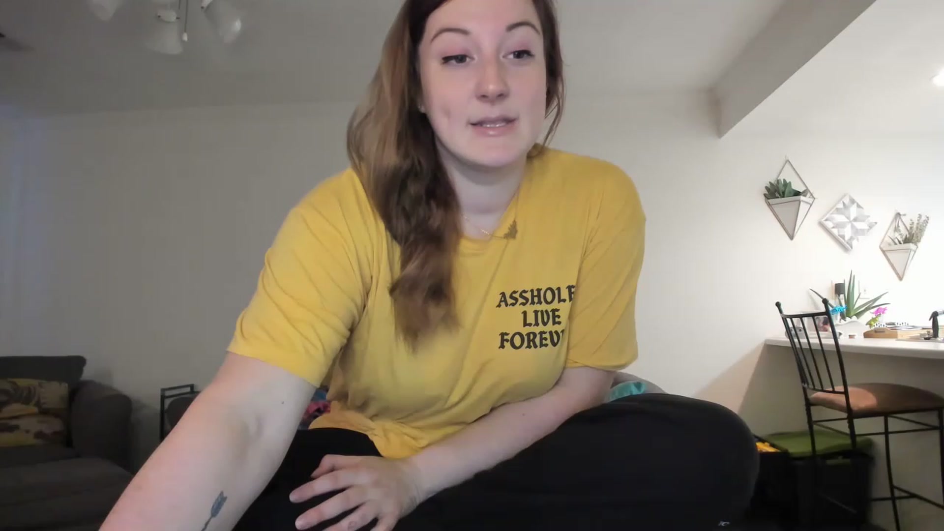 Gallery image thumbnail from DinoDarling's myfreecams stream on, 11/23/2022, 16:32 image 20 of 20