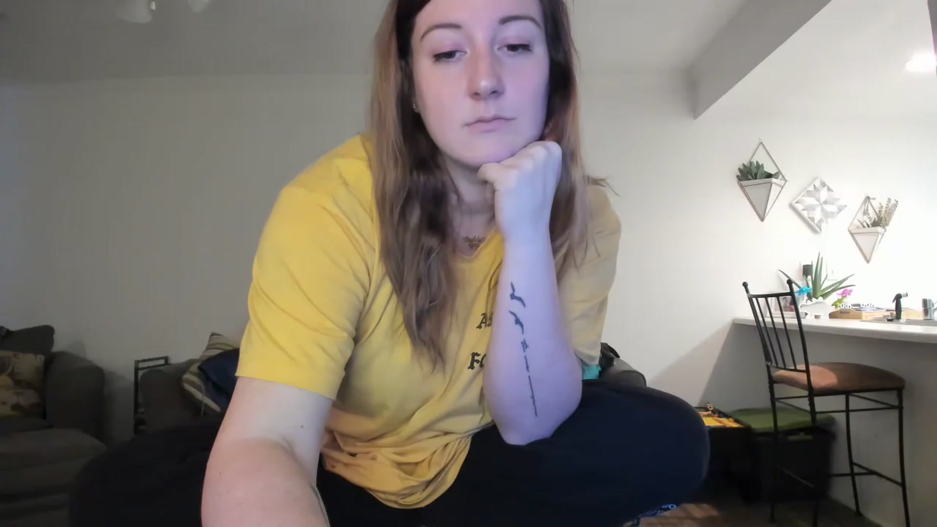 Gallery image thumbnail from DinoDarling's myfreecams stream on, 11/23/2022, 17:37 image 15 of 20
