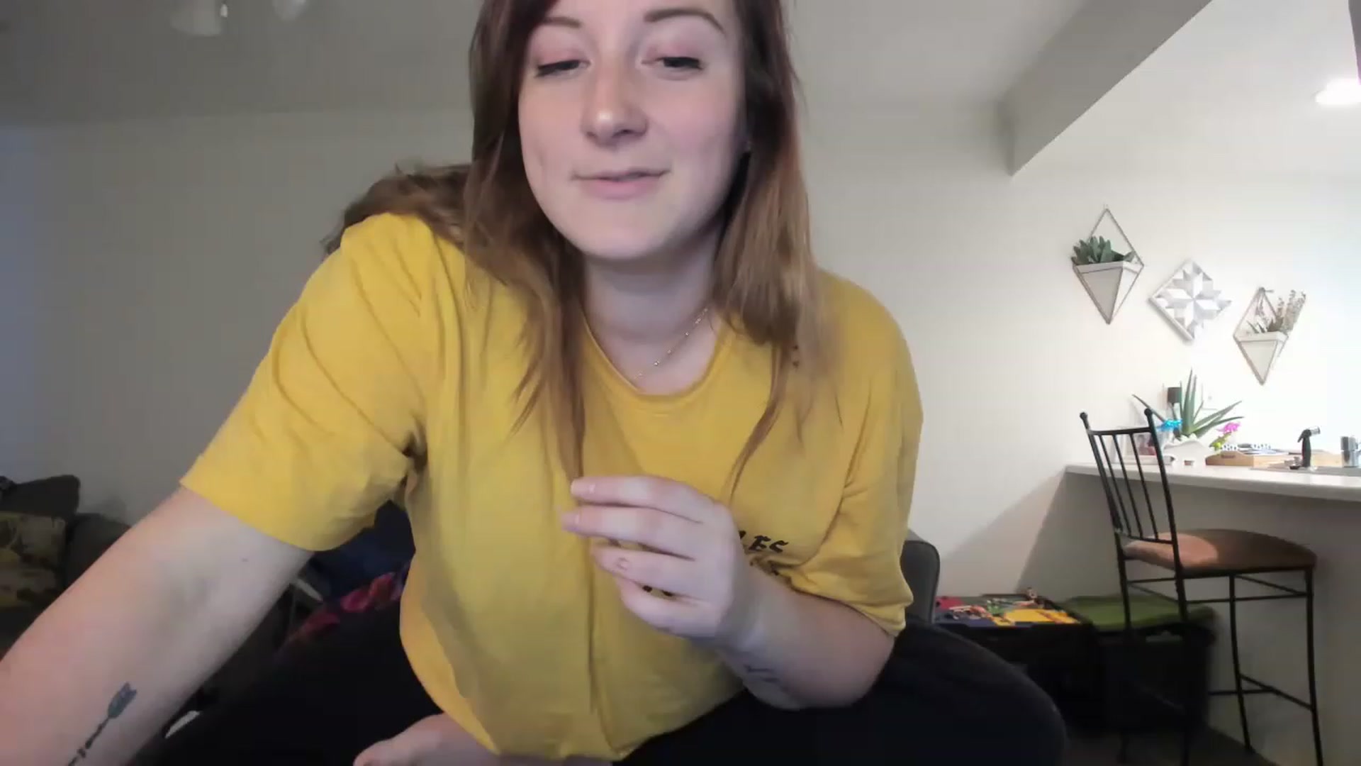 Gallery image thumbnail from DinoDarling's myfreecams stream on, 11/23/2022, 17:37 image 16 of 20