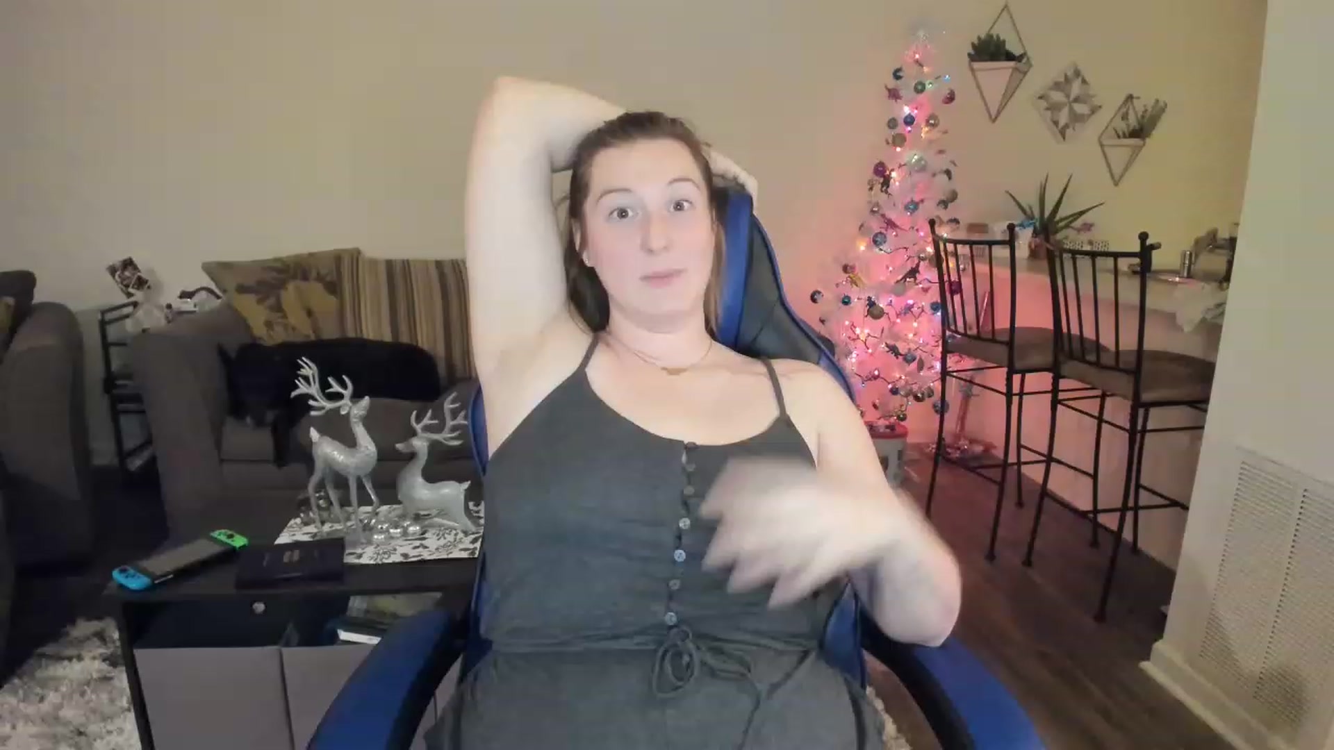 Gallery image thumbnail from DinoDarling's myfreecams stream on, 11/25/2022, 05:34 image 19 of 20
