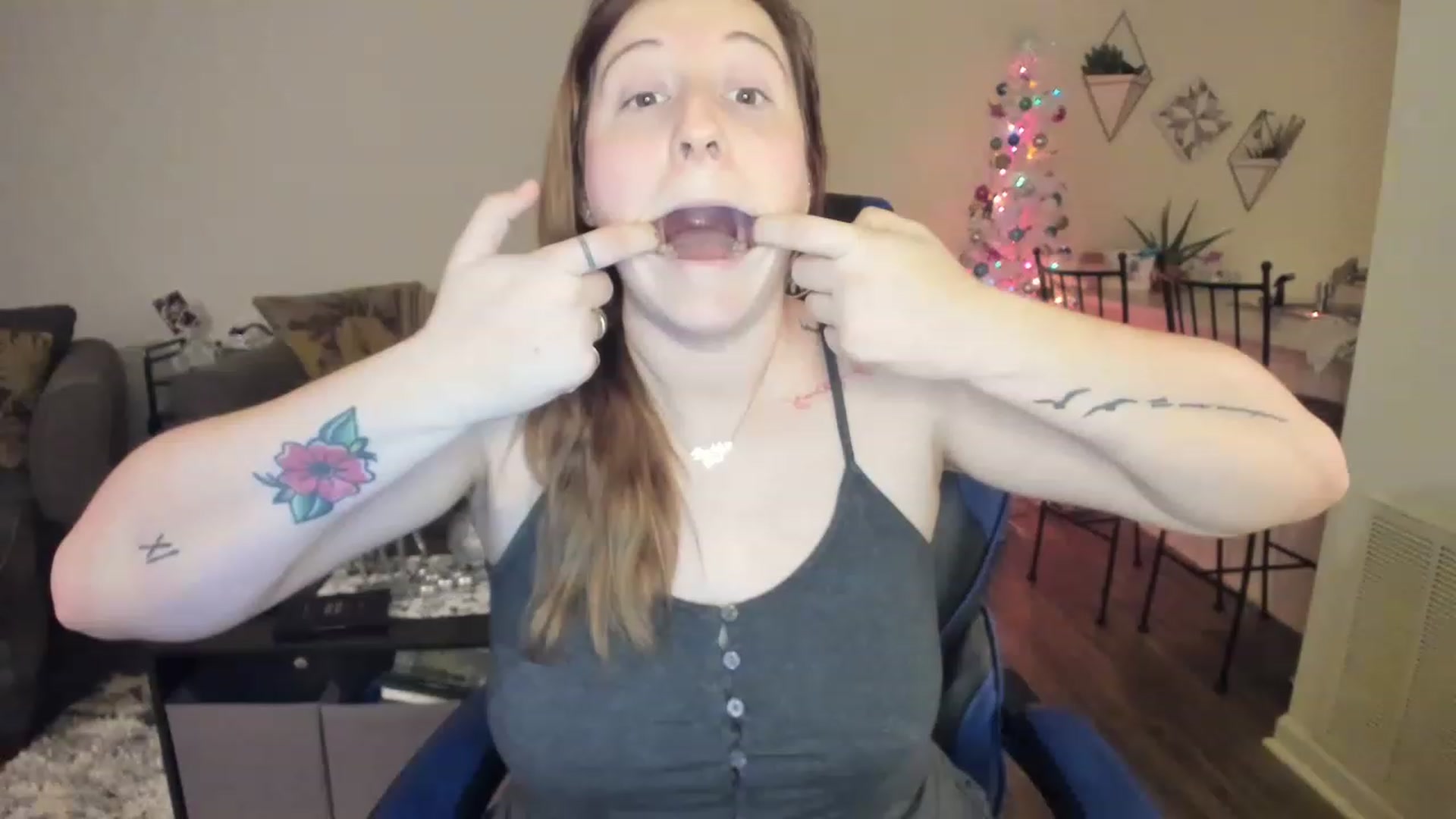 Gallery image thumbnail from DinoDarling's myfreecams stream on, 11/25/2022, 05:34 image 5 of 20