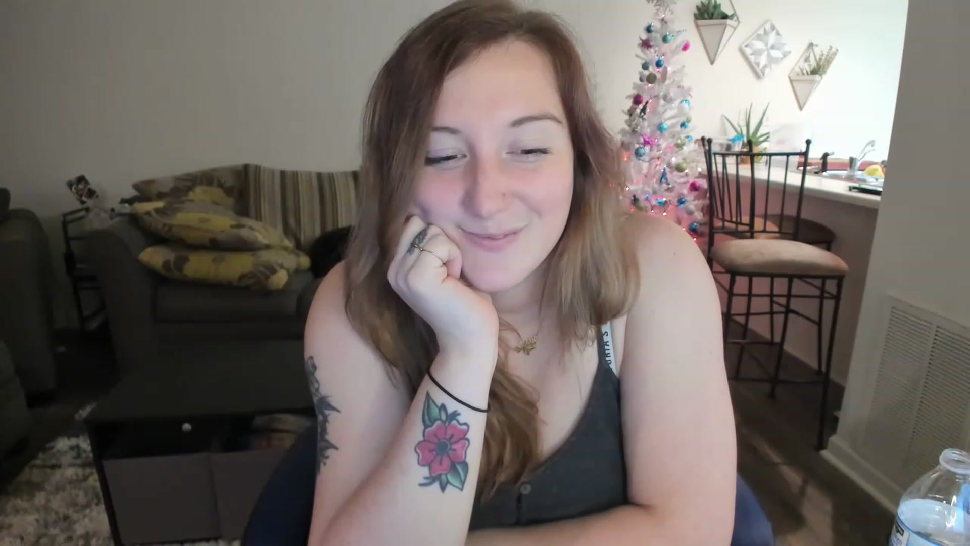 Gallery image thumbnail from DinoDarling's myfreecams stream on, 11/26/2022, 04:11 image 16 of 20