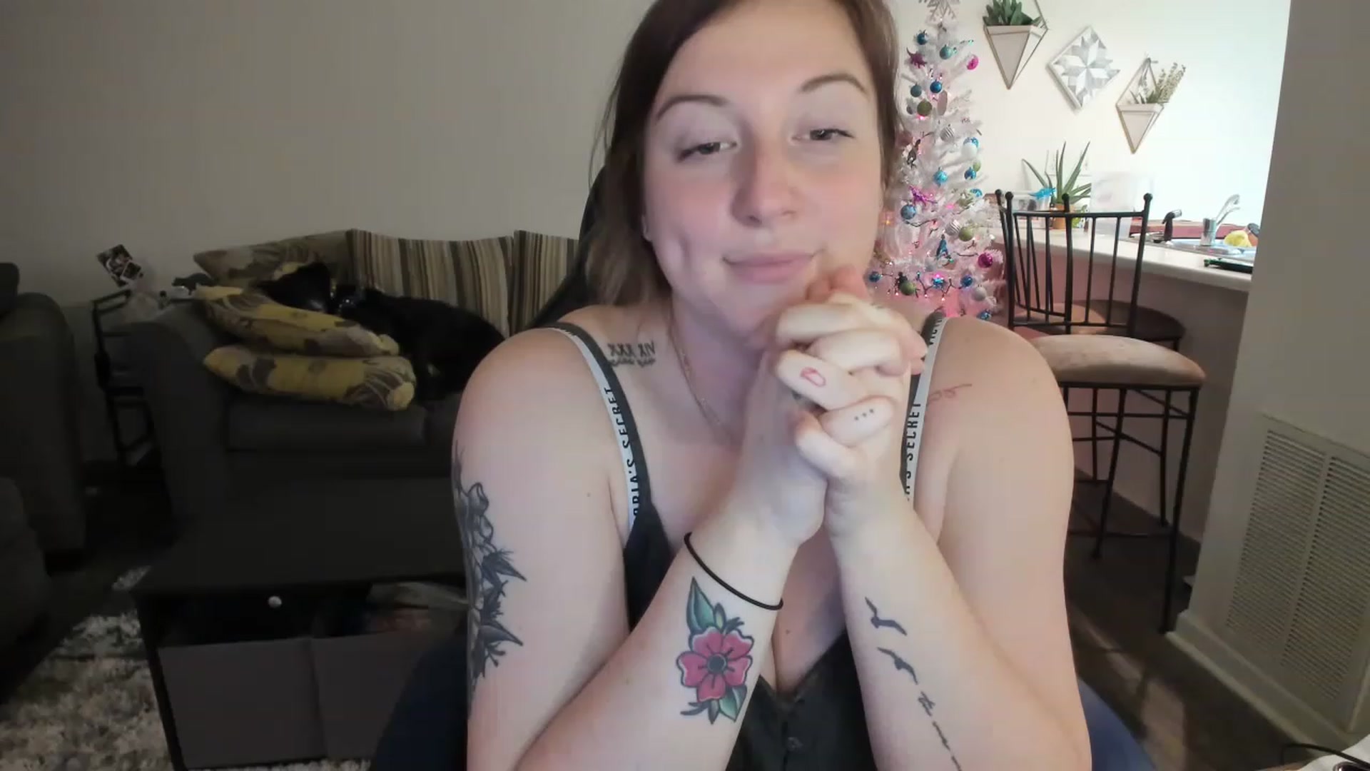 Gallery image thumbnail from DinoDarling's myfreecams stream on, 11/26/2022, 04:11 image 13 of 20