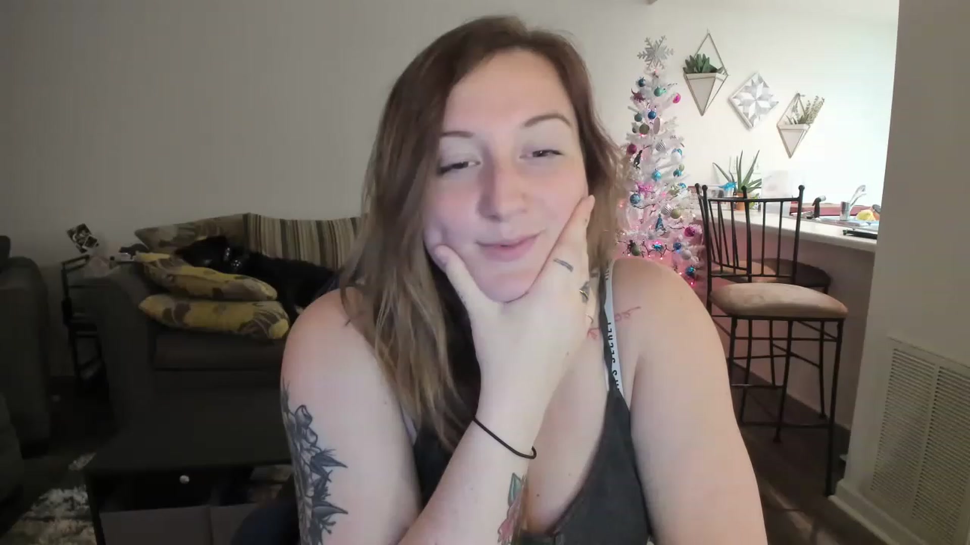Gallery image thumbnail from DinoDarling's myfreecams stream on, 11/26/2022, 04:11 image 4 of 20