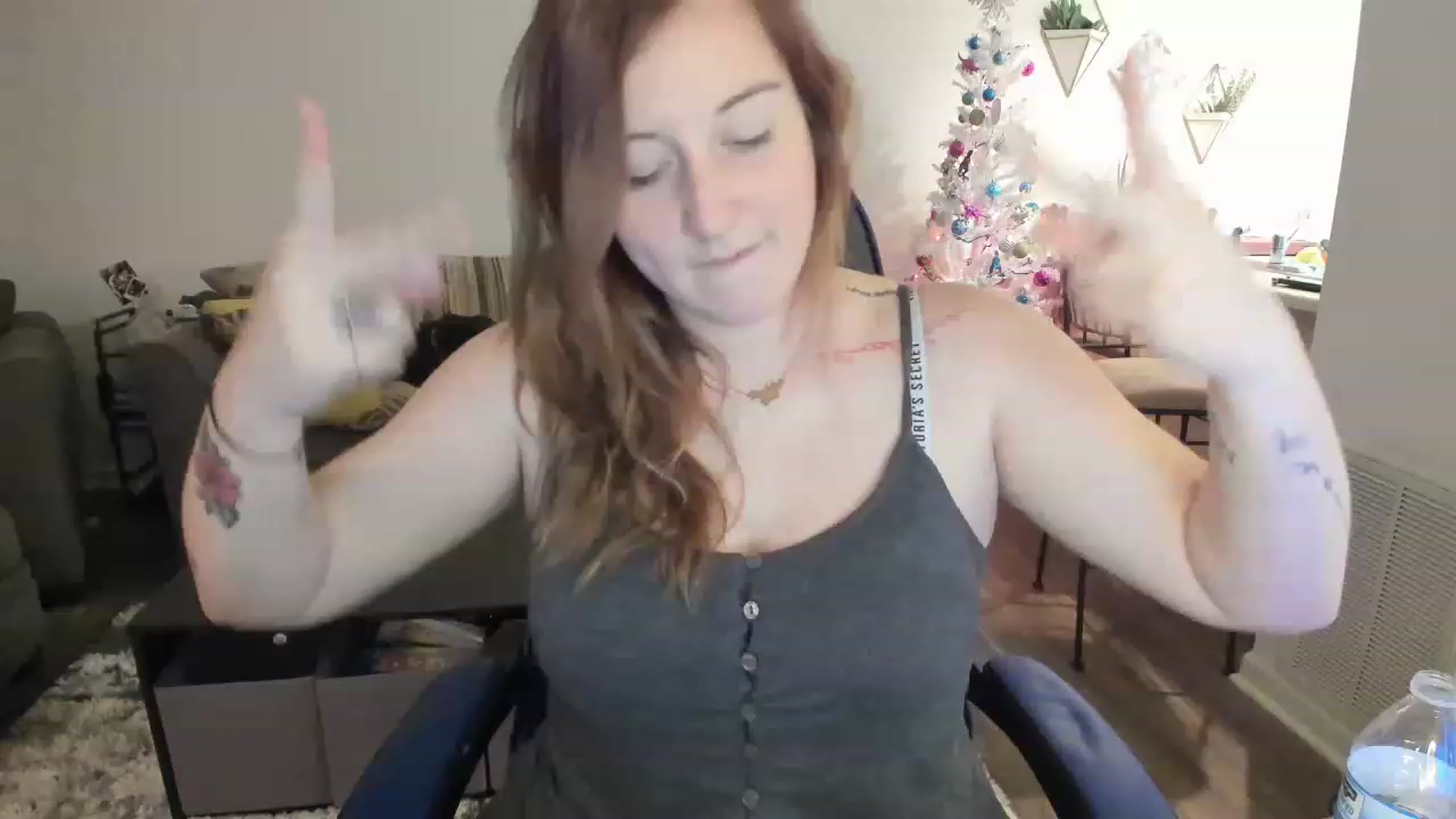 Gallery image thumbnail from DinoDarling's myfreecams stream on, 11/26/2022, 04:11 image 15 of 20
