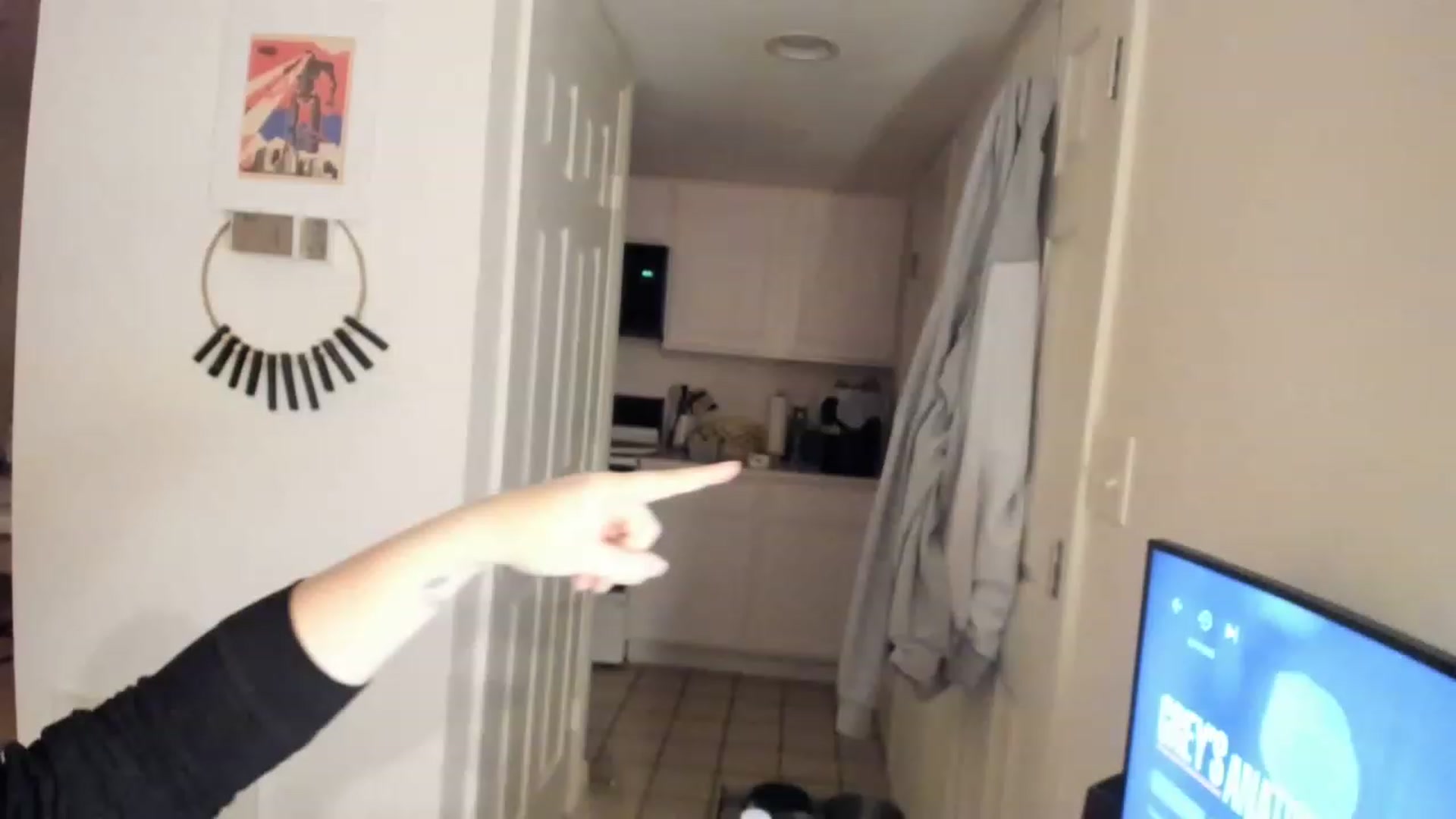 Gallery image thumbnail from DinoDarling's myfreecams stream on, 11/28/2022, 04:03 image 15 of 20