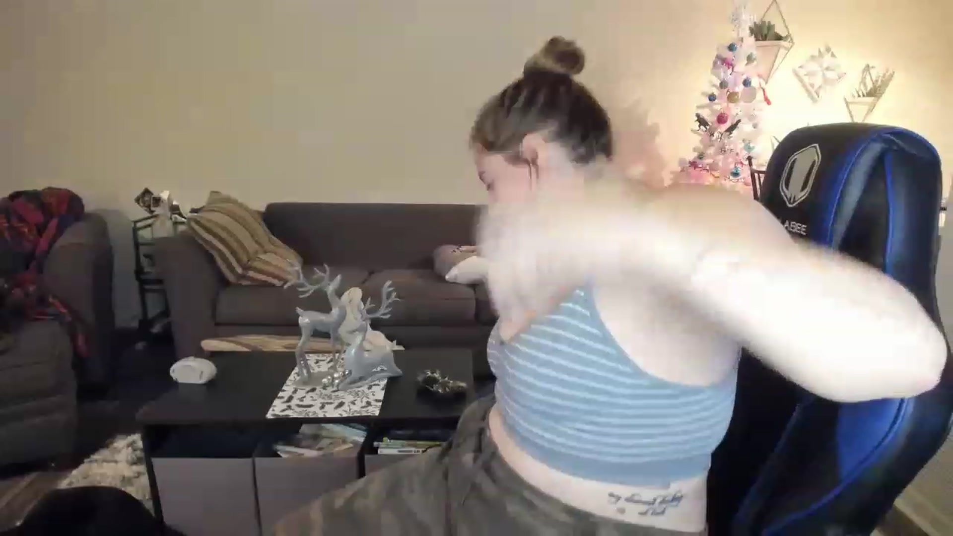 Gallery image thumbnail from DinoDarling's myfreecams stream on, 11/29/2022, 03:49 image 12 of 20