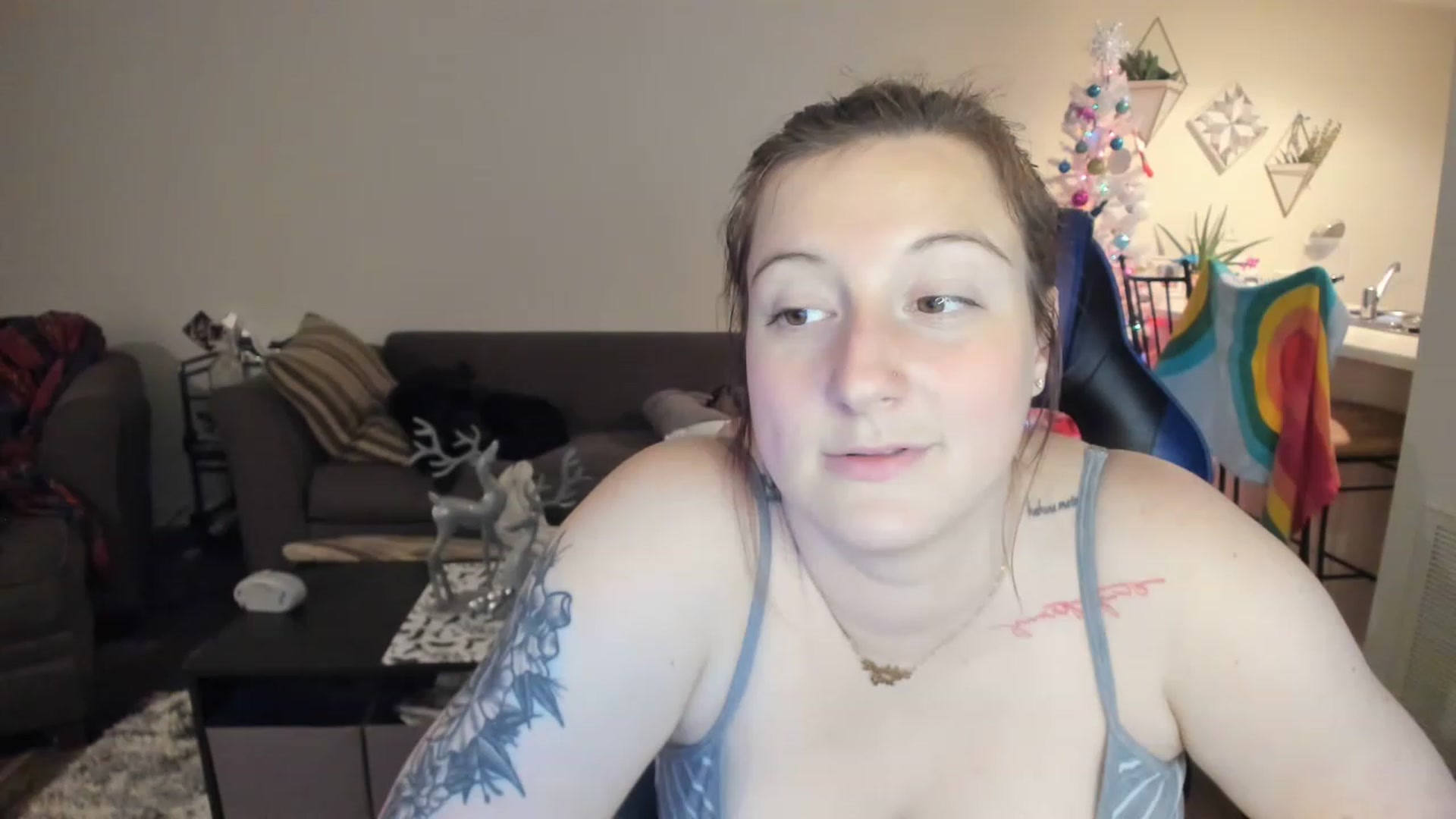 Gallery image thumbnail from DinoDarling's myfreecams stream on, 11/29/2022, 03:49 image 19 of 20