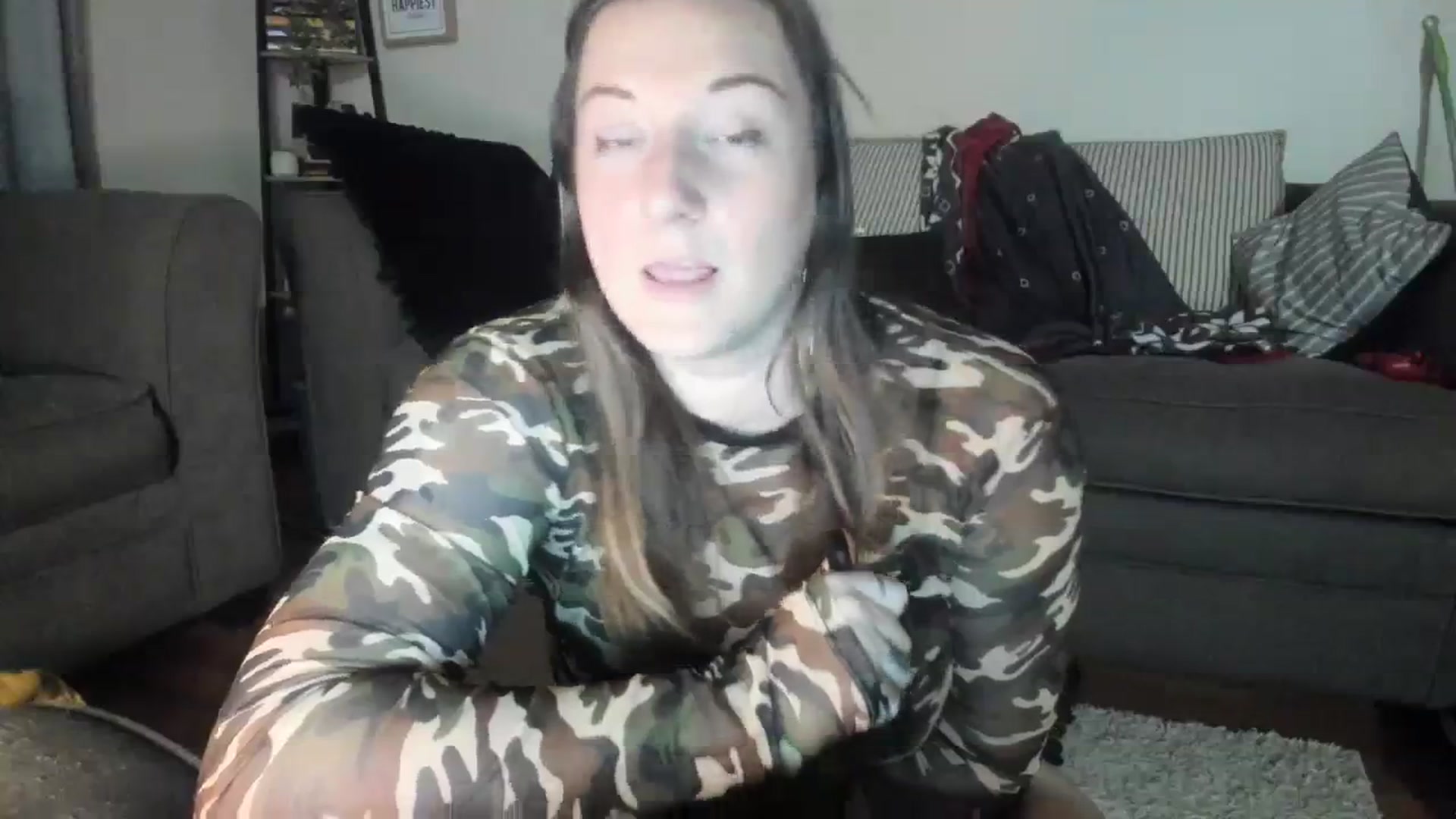 Gallery image thumbnail from DinoDarling's myfreecams stream on, 04/02/2024, 01:03 image 3 of 20