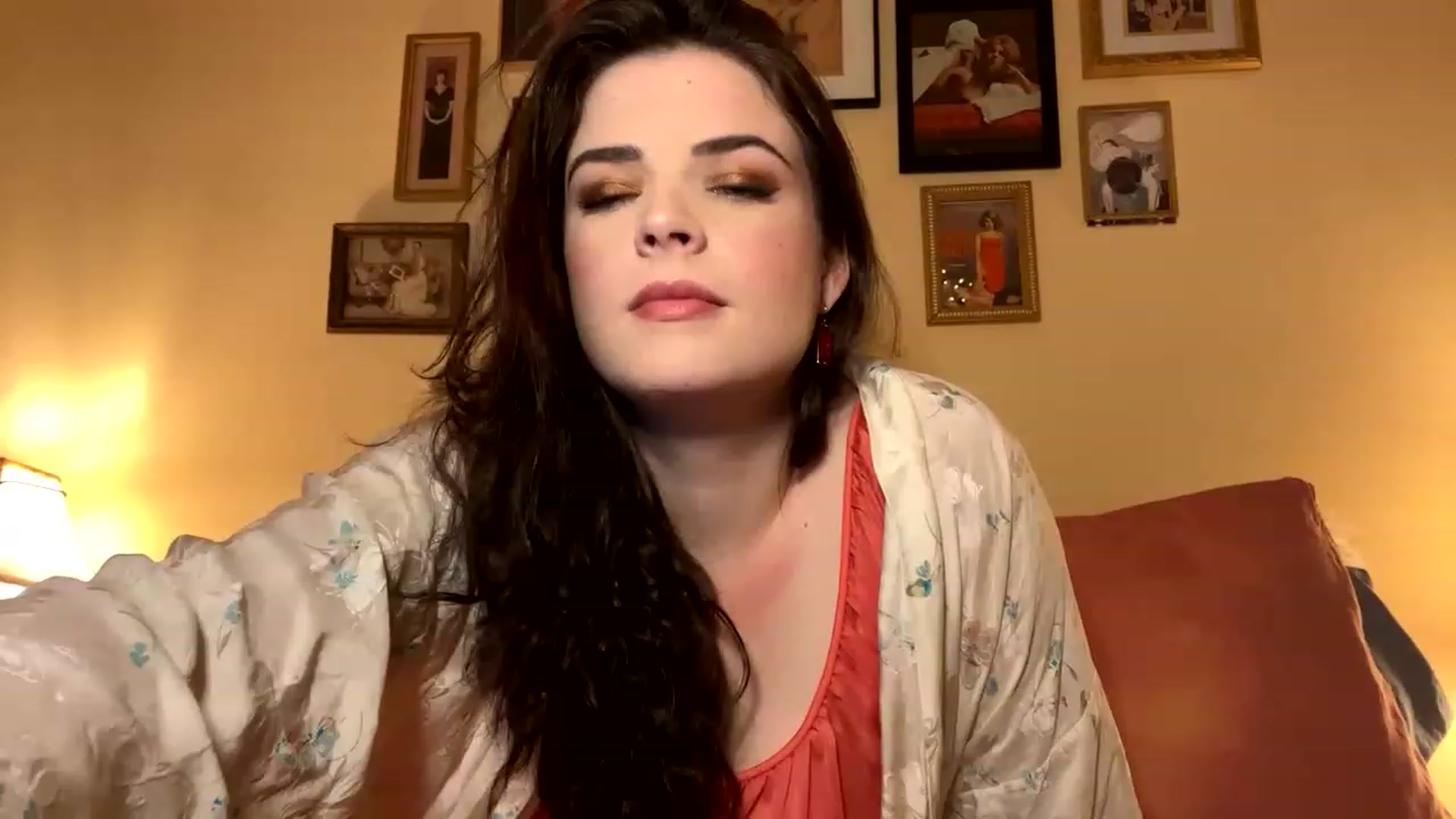 Gallery image thumbnail from DirtyDarcy's myfreecams stream on, 12/06/2022, 24:23 image 19 of 20