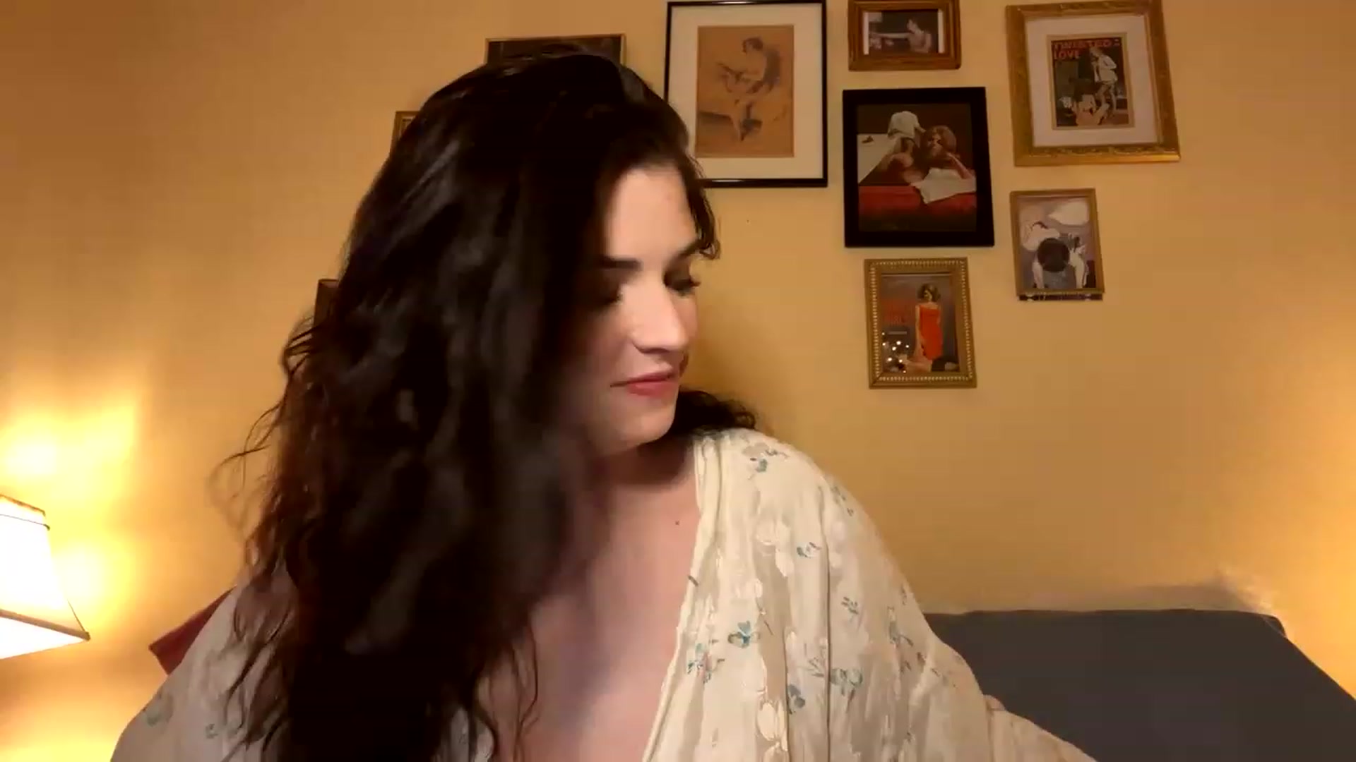 Gallery image thumbnail from DirtyDarcy's myfreecams stream on, 12/06/2022, 02:37 image 2 of 20