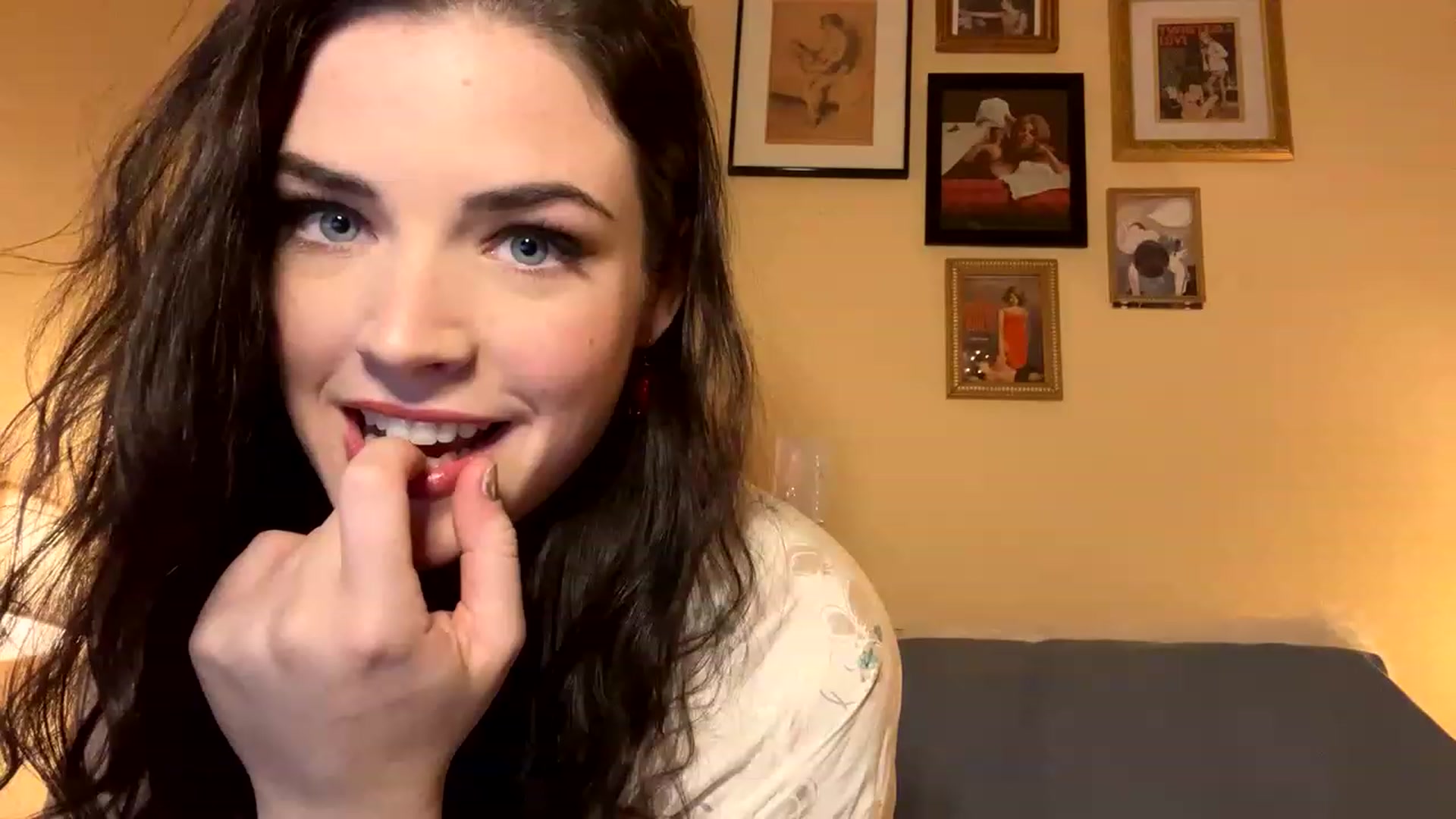 Gallery image thumbnail from DirtyDarcy's myfreecams stream on, 12/06/2022, 02:37 image 4 of 20