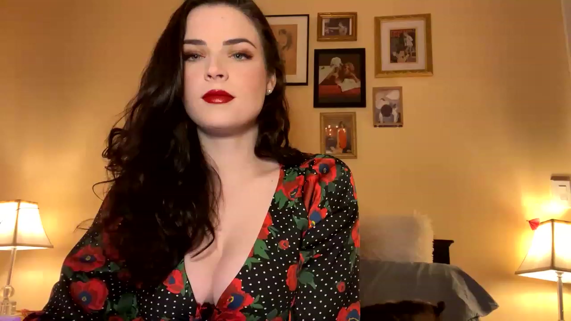 Gallery image thumbnail from DirtyDarcy's myfreecams stream on, 12/07/2022, 23:11 image 3 of 20