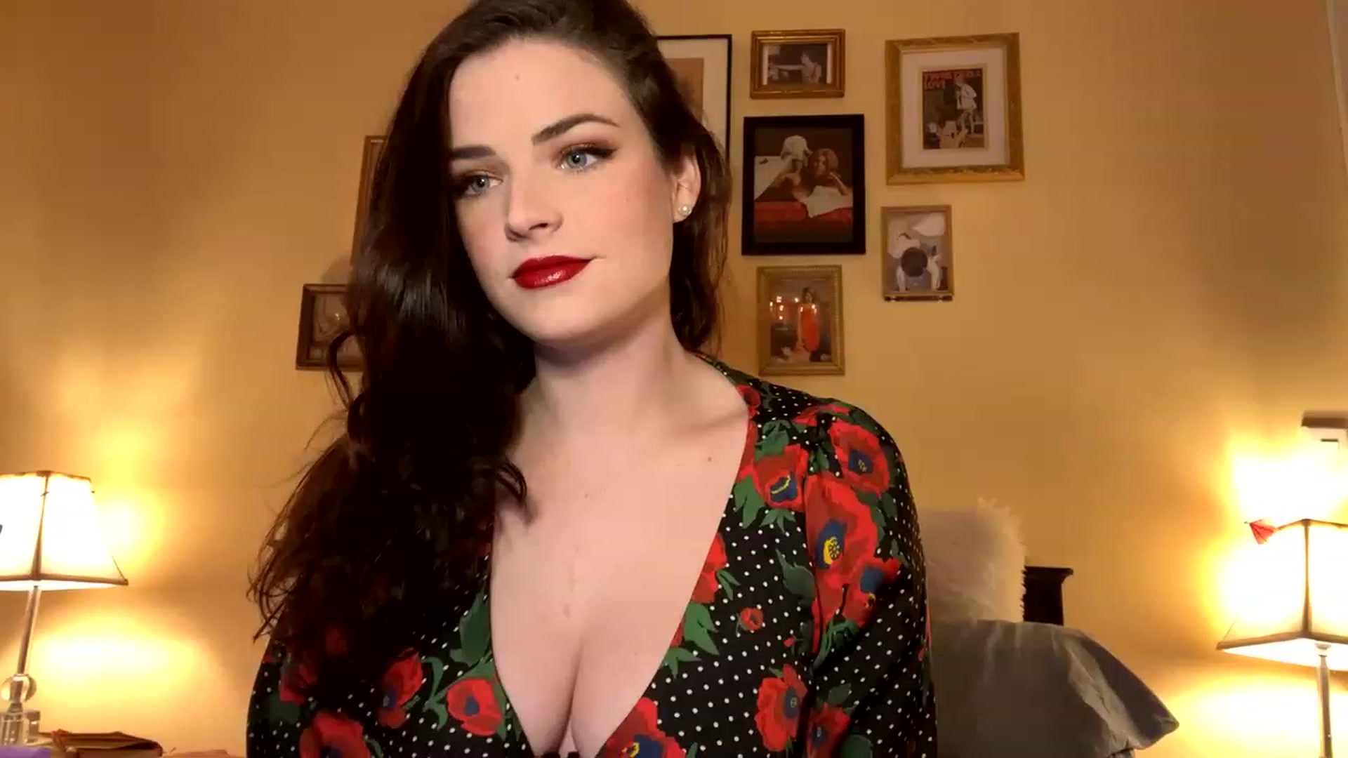 Gallery image thumbnail from DirtyDarcy's myfreecams stream on, 12/07/2022, 23:11 image 9 of 20