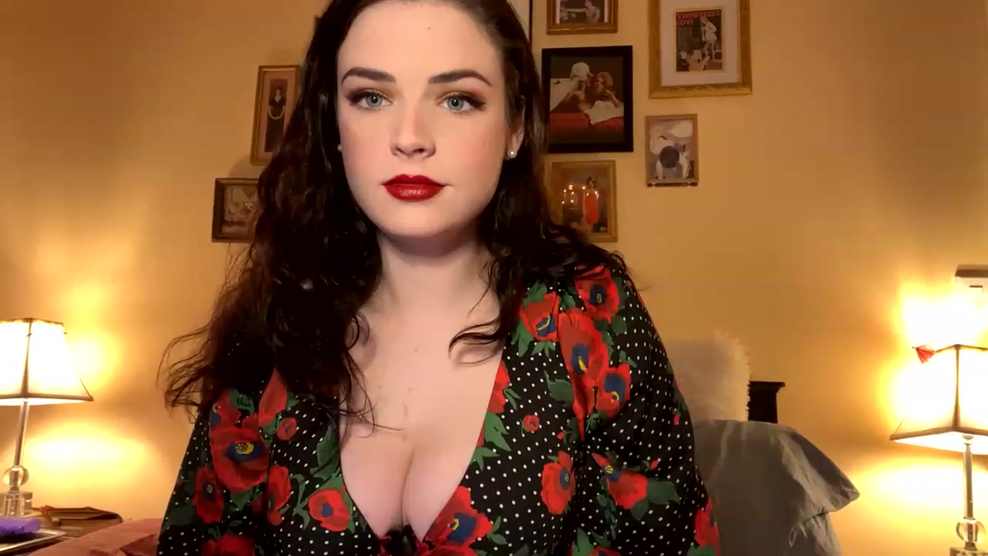 Gallery image thumbnail from DirtyDarcy's myfreecams stream on, 12/07/2022, 23:22 image 14 of 20