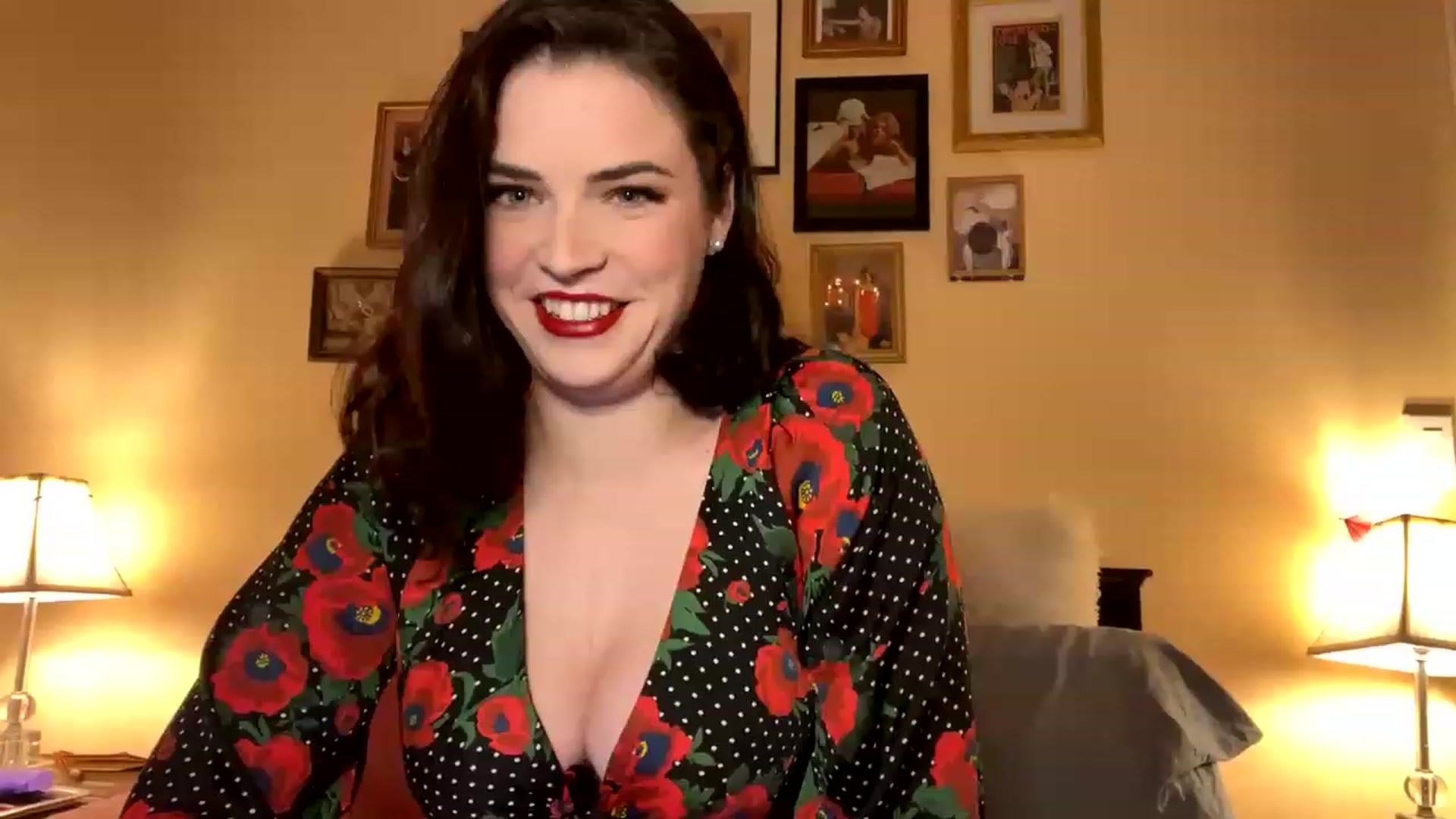 Gallery image thumbnail from DirtyDarcy's myfreecams stream on, 12/07/2022, 23:22 image 4 of 20