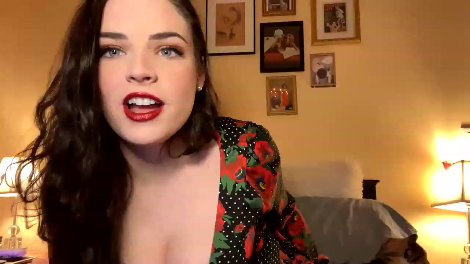 Gallery image thumbnail from DirtyDarcy's myfreecams stream on, 12/08/2022, 24:16 image 17 of 20