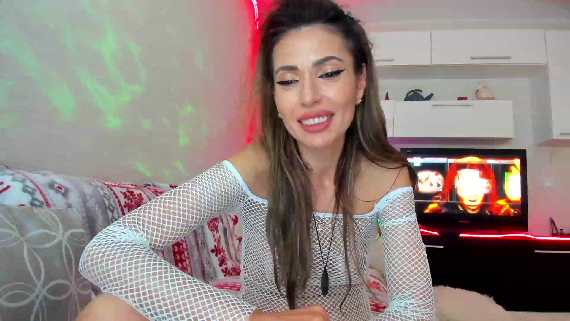 Gallery image thumbnail from DirtyFoxhole's myfreecams stream on, 05/03/2023, 23:11 image 8 of 20