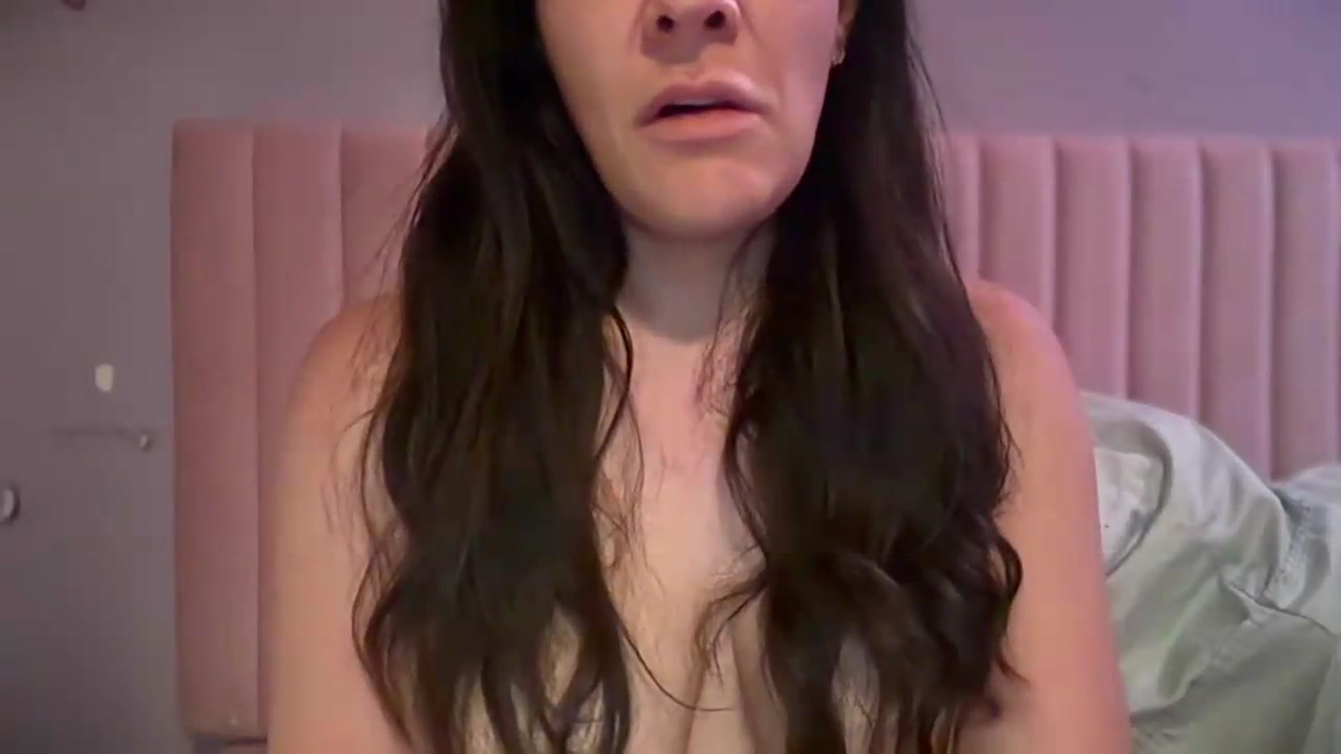 Gallery image thumbnail from DirtyNursePanties4U's myfreecams stream on, 06/14/2026, 05:57 image 2 of 20