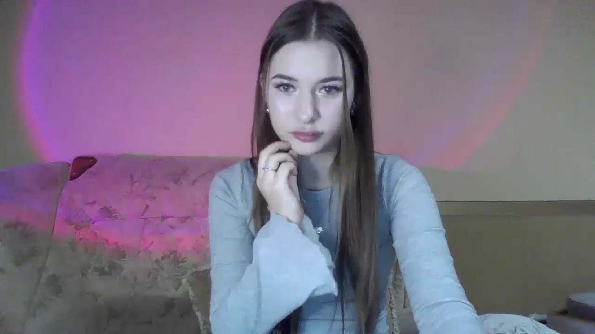 Gallery image thumbnail from DiscoGirl's myfreecams stream on, 09/28/2024, 16:34 image 13 of 20