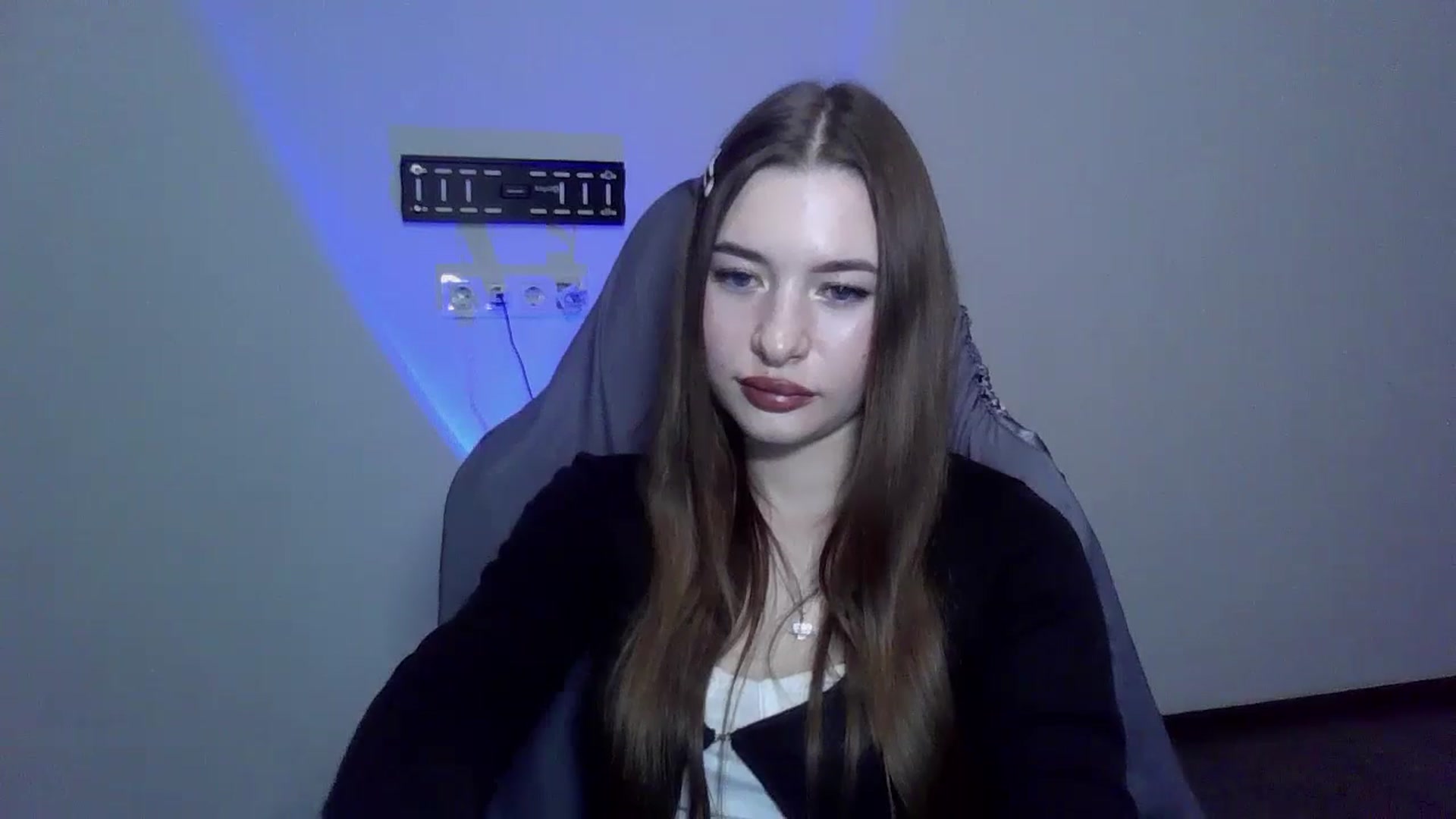 Gallery image thumbnail from DiscoGirl's myfreecams stream on, 10/06/2024, 17:55 image 9 of 20