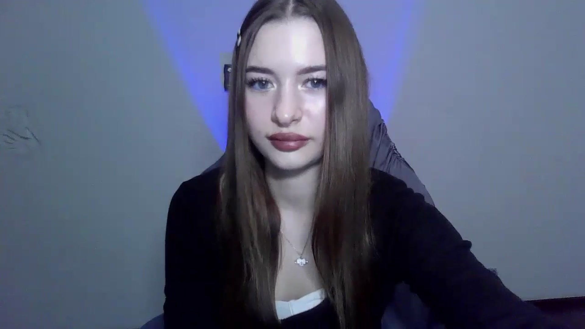 Gallery image thumbnail from DiscoGirl's myfreecams stream on, 10/06/2024, 17:55 image 14 of 20