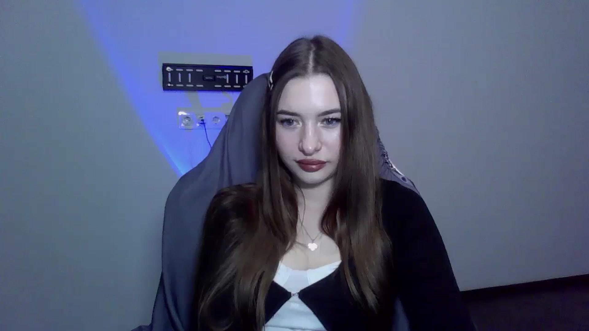 Gallery image thumbnail from DiscoGirl's myfreecams stream on, 10/06/2024, 17:55 image 4 of 20